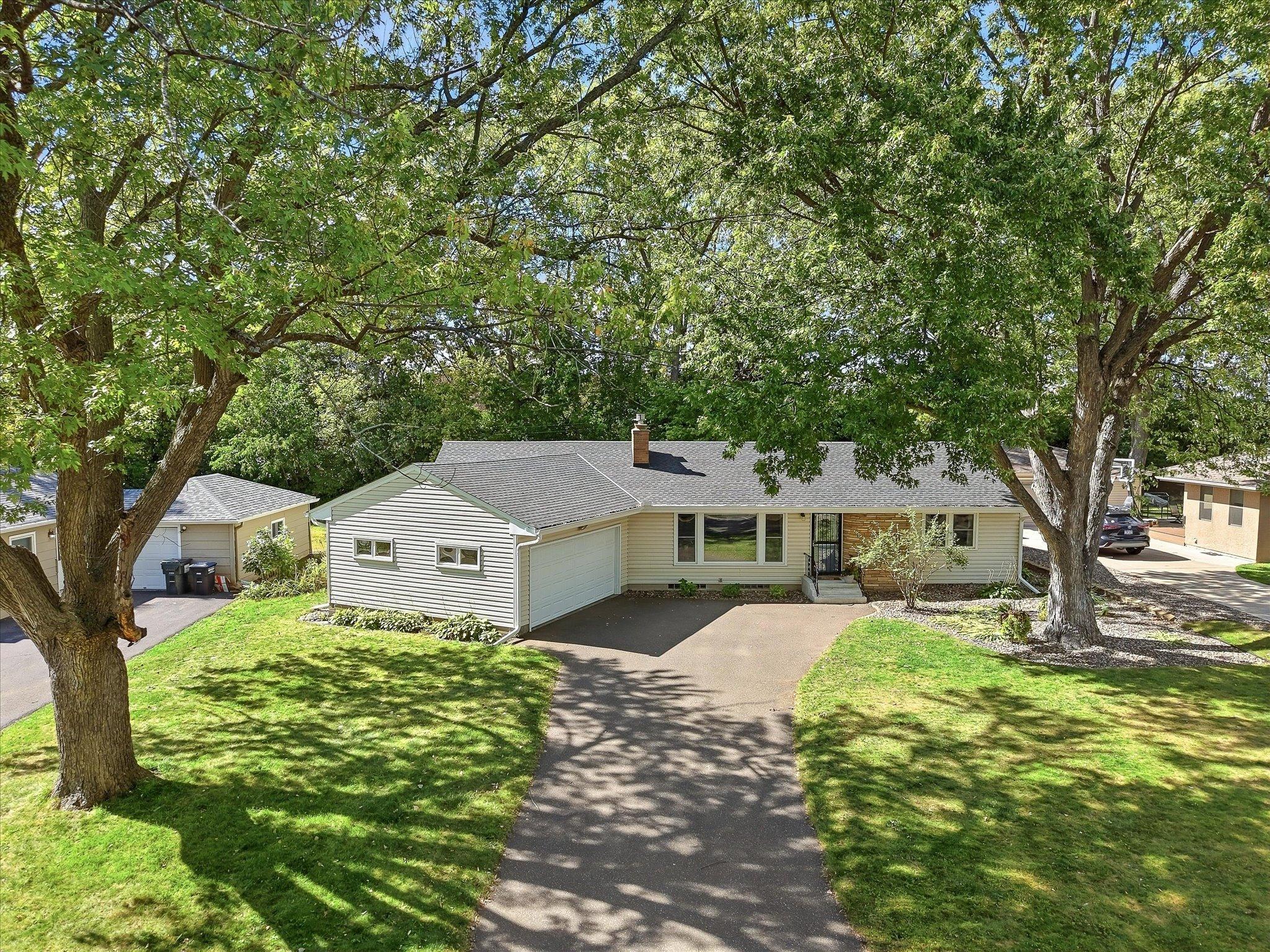 2209 Midlothian Road Property Photo 1