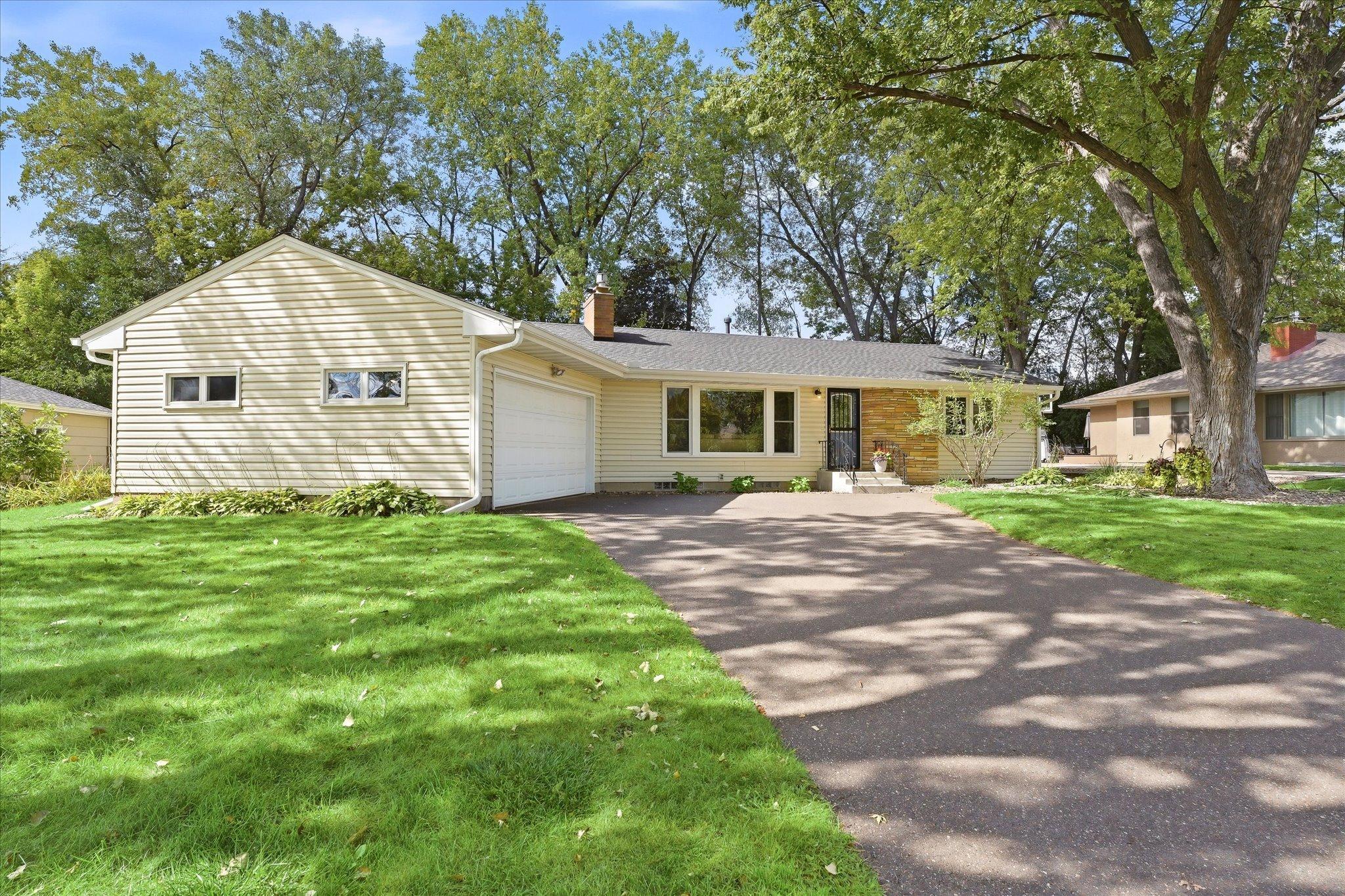 2209 Midlothian Road Property Photo 2