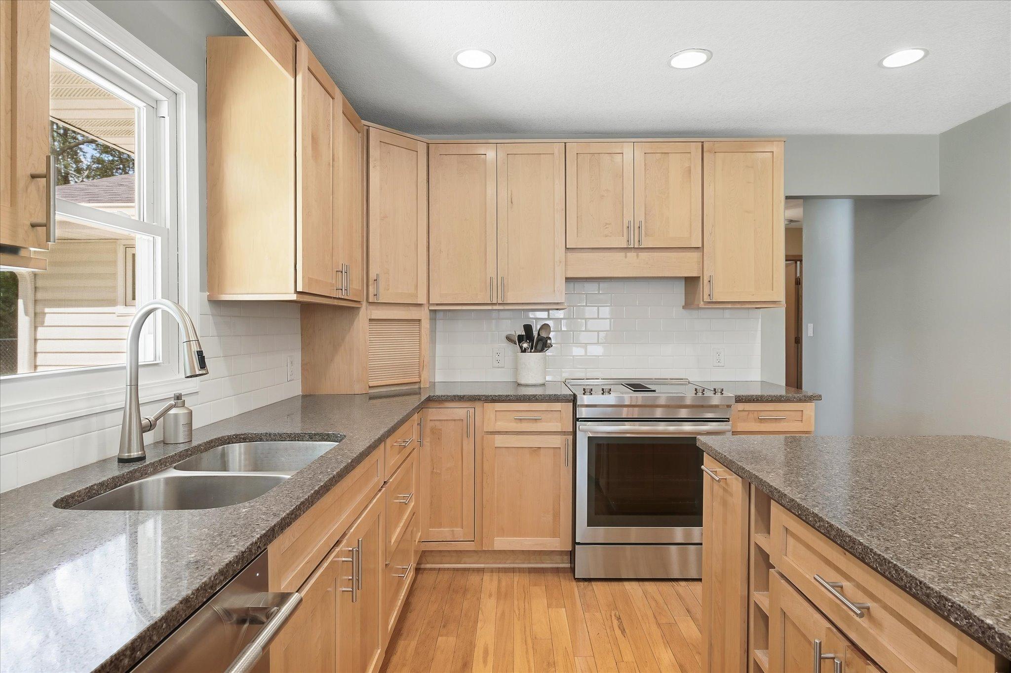 2209 Midlothian Road Property Photo 12