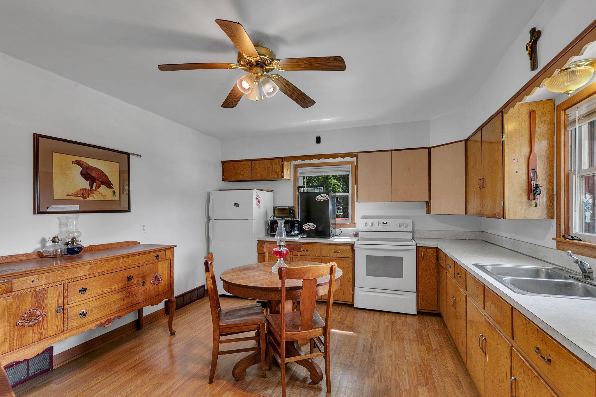 1029 River Avenue S Property Photo 2