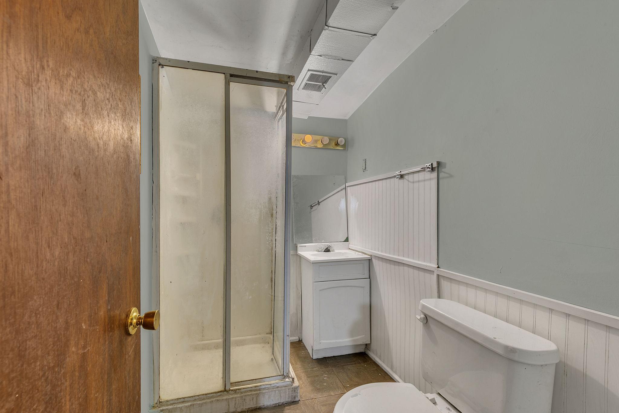1029 River Avenue S Property Photo 11