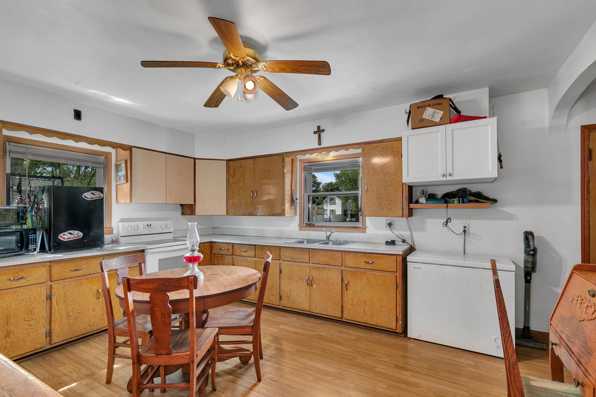 1029 River Avenue S Property Photo 17
