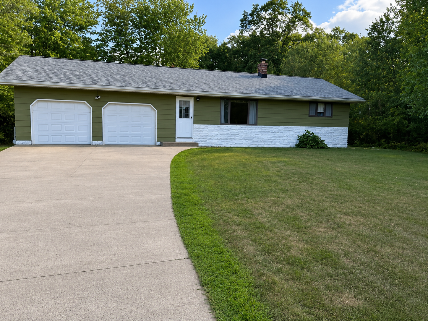 7299 Gables Road Property Photo 1