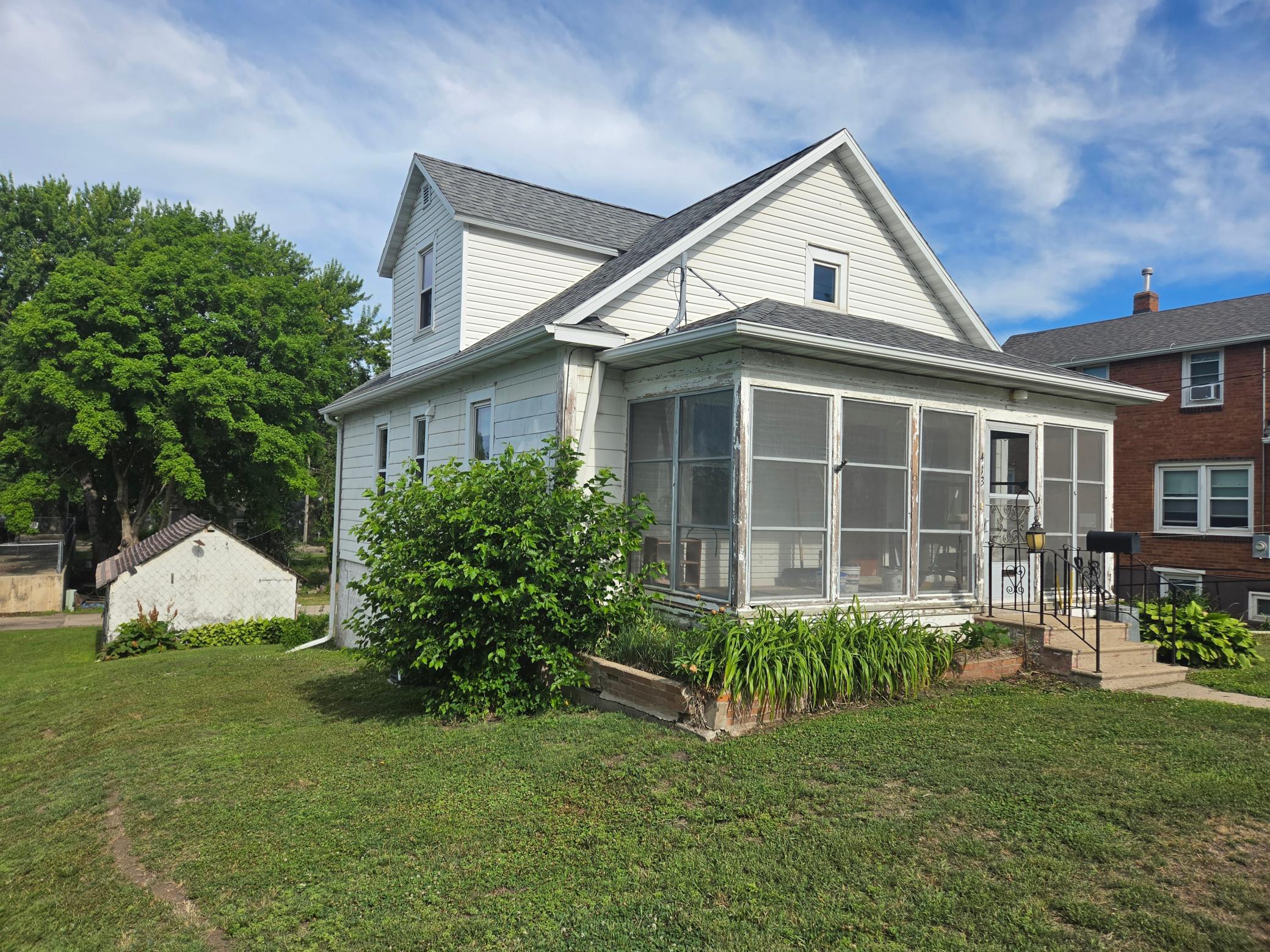 413 Saint Thomas Avenue Property Photo 1