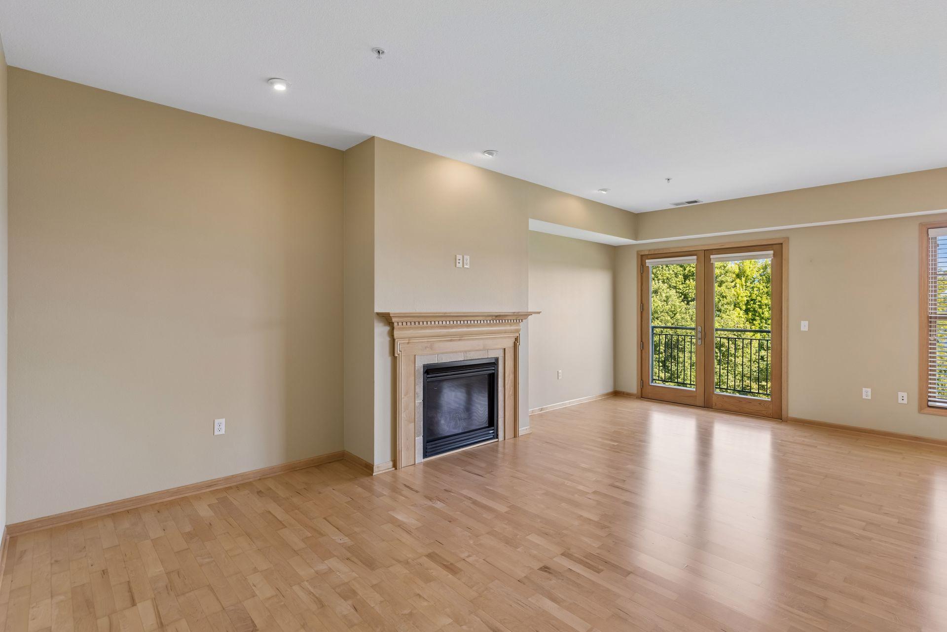 4100 Spring Street 309 Property Photo 6