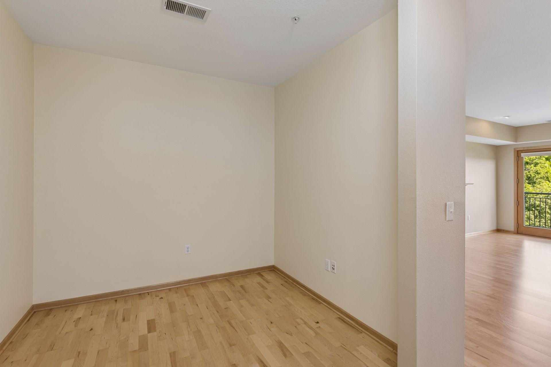 4100 Spring Street 309 Property Photo 21