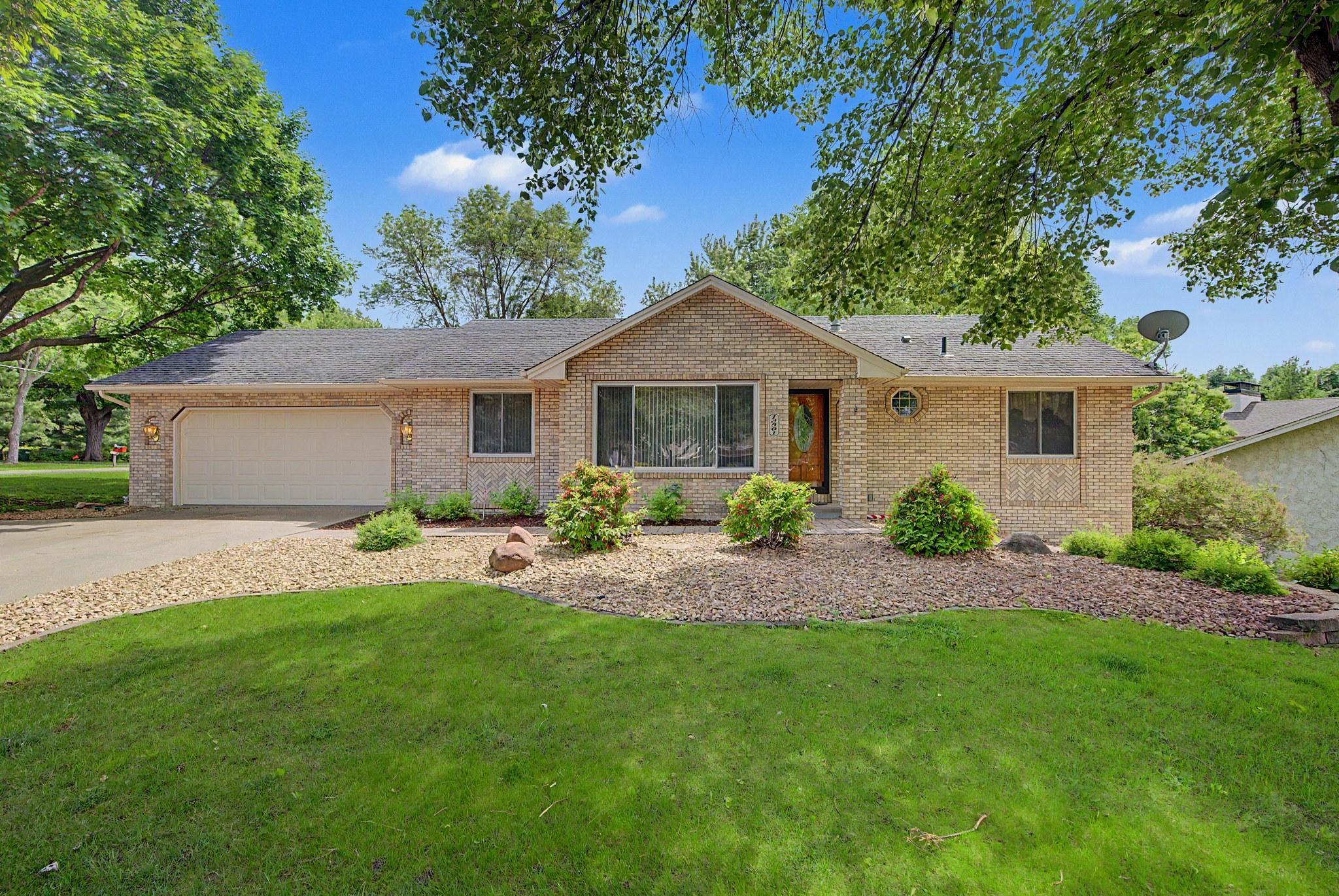 13901 92nd Place N Property Photo 1