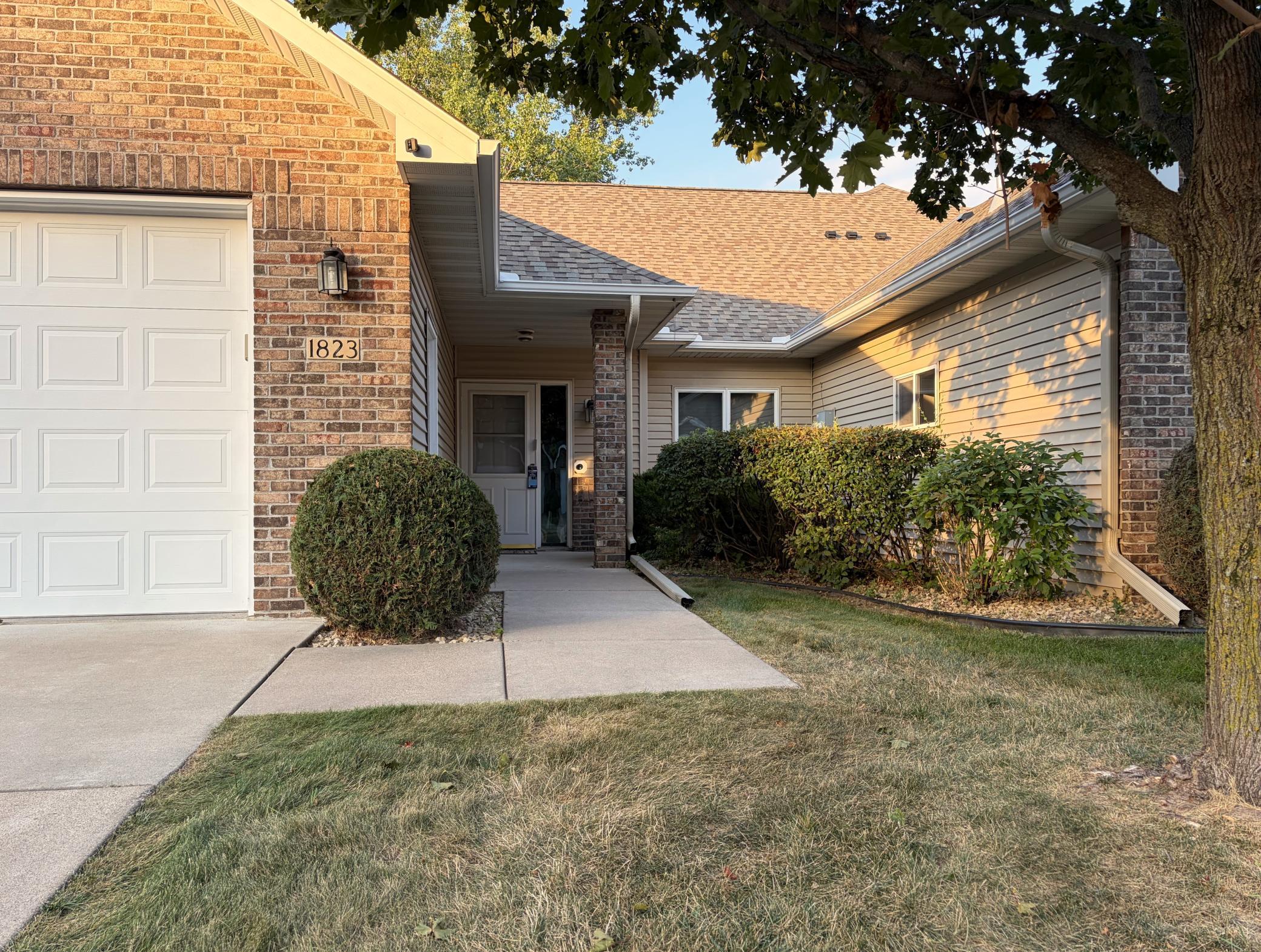 1823 Bohmbach Drive Property Photo 3
