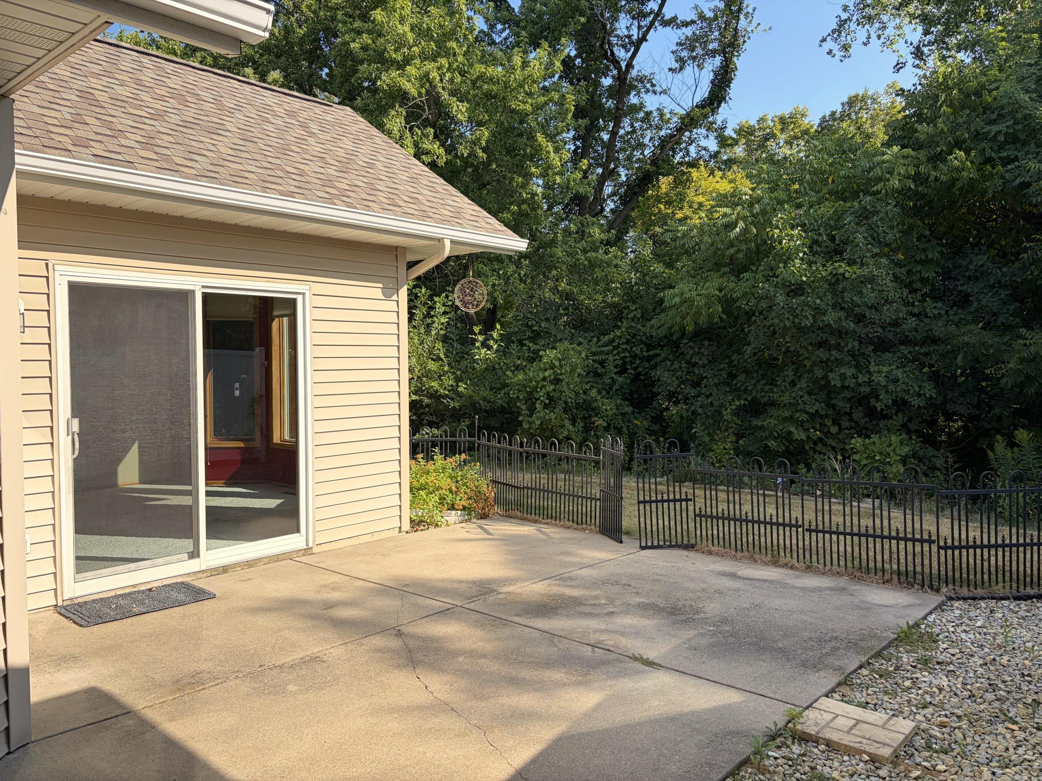 1823 Bohmbach Drive Property Photo 13