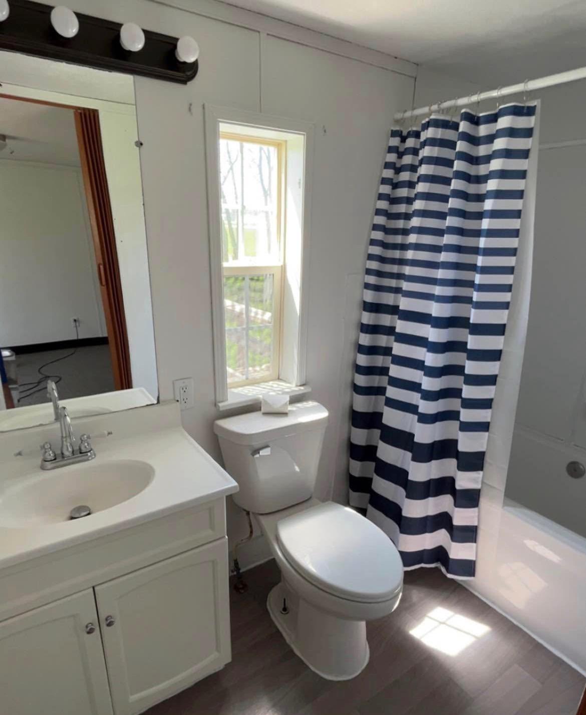 435 Robin Street Property Photo 5
