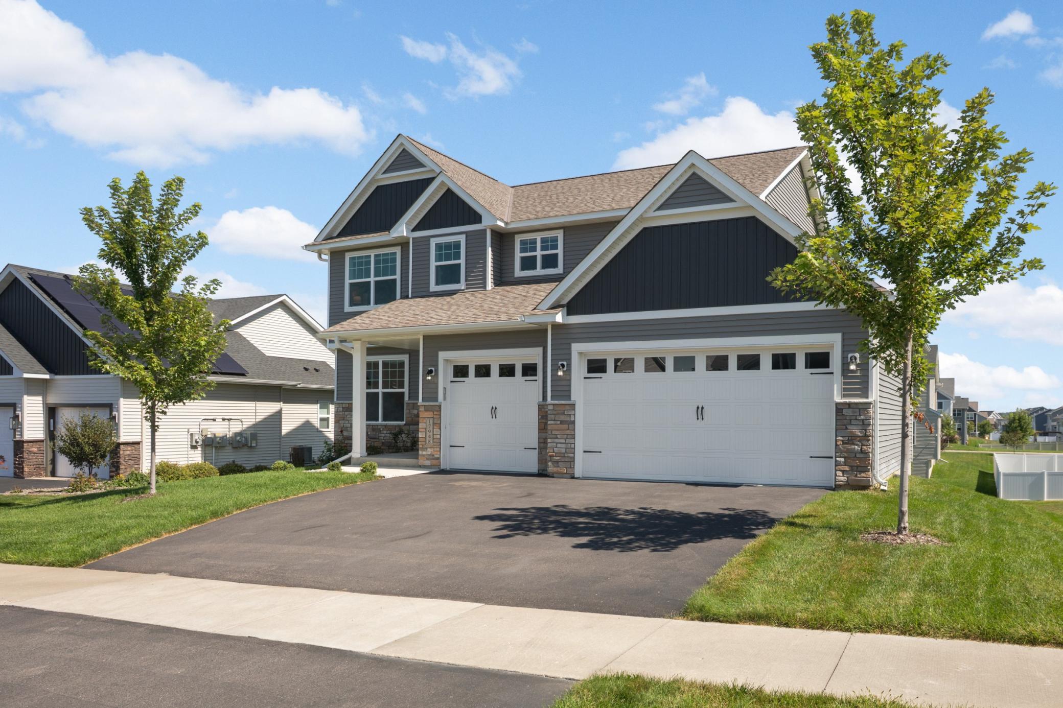 17948 Evershed Way Property Photo 3