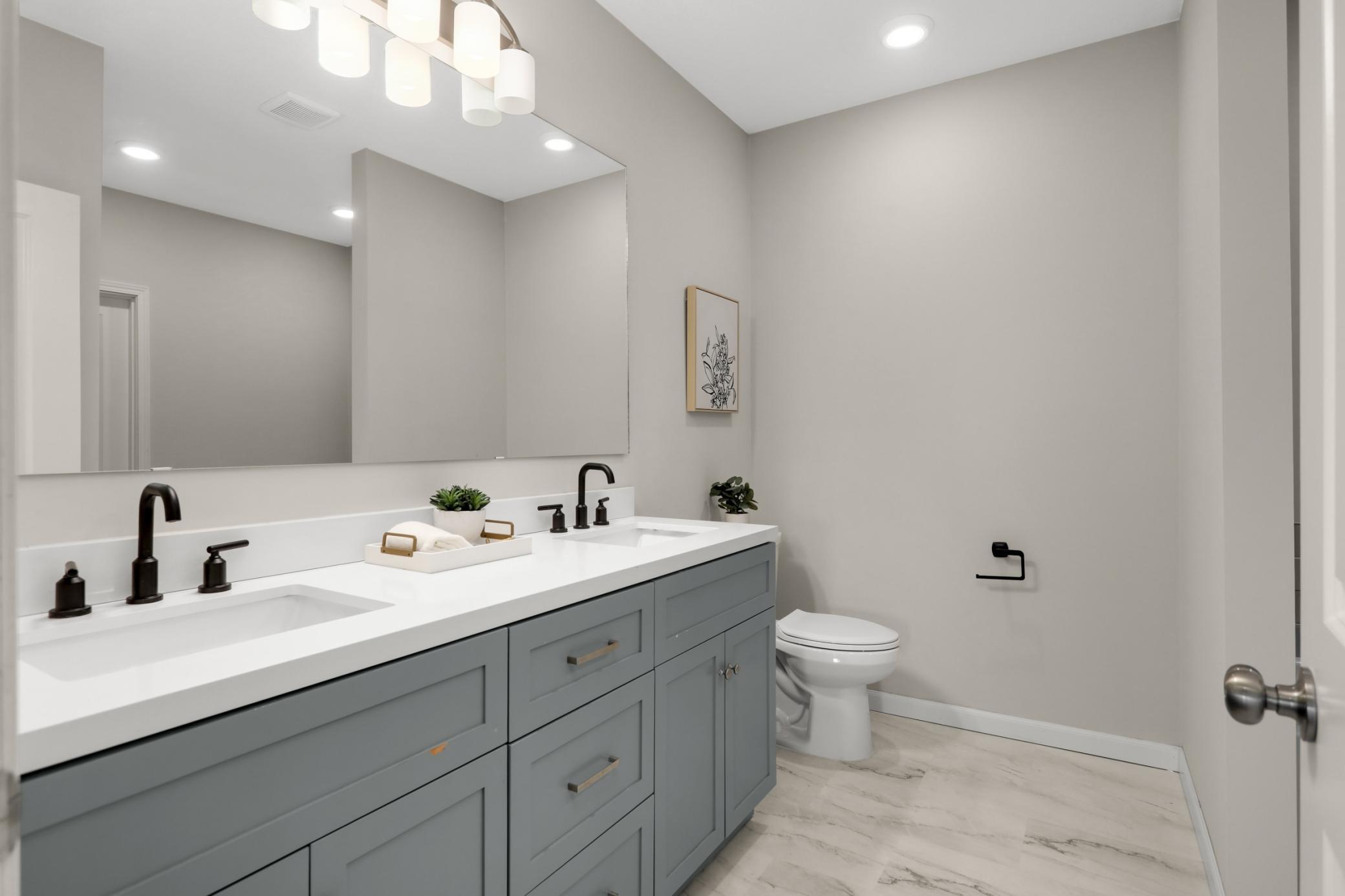 17948 Evershed Way Property Photo 45