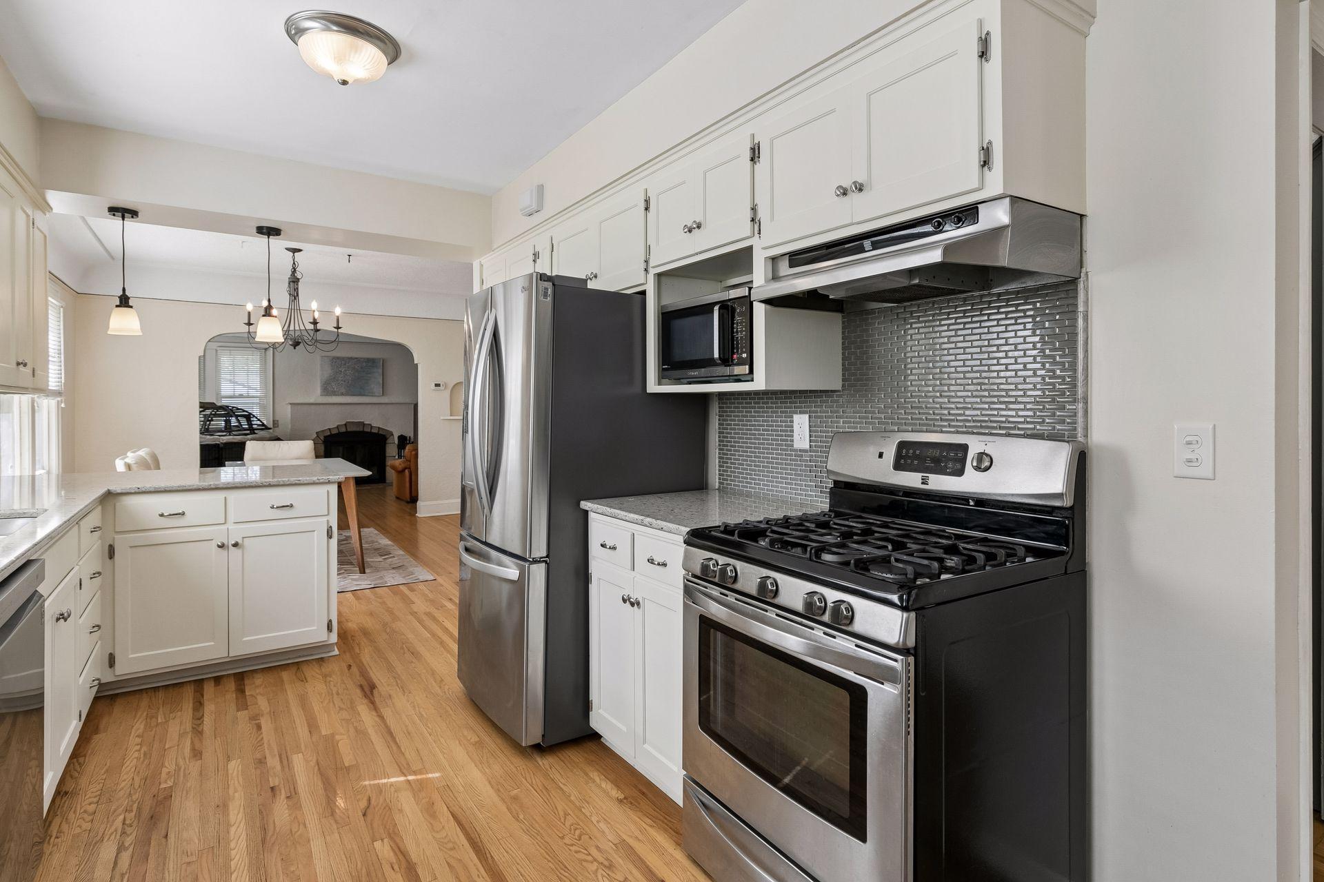3925 France Avenue S Property Photo 11