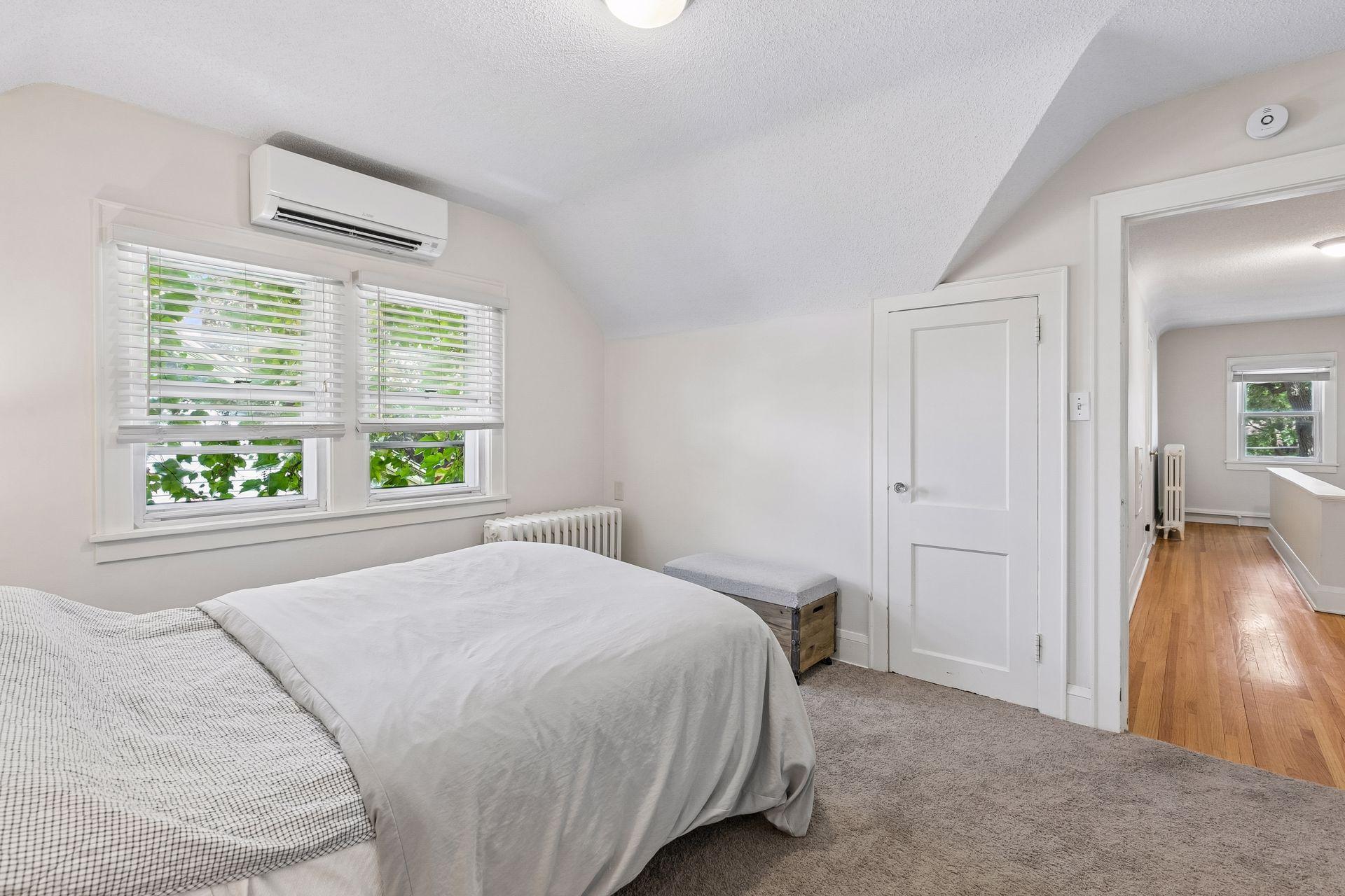 3925 France Avenue S Property Photo 22