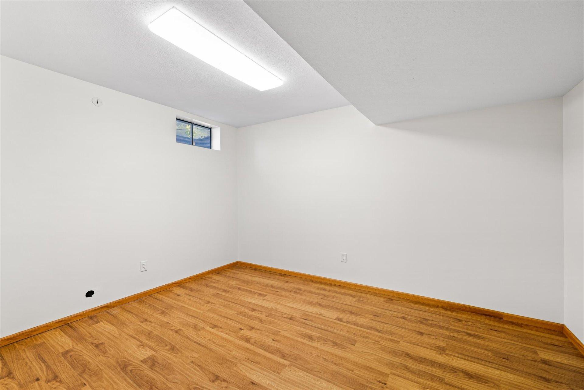 952 Moonlight Drive Property Photo 30