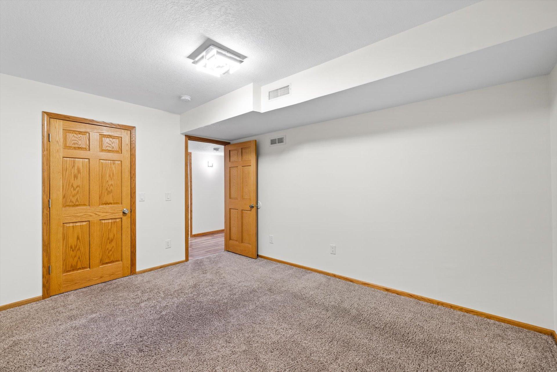 952 Moonlight Drive Property Photo 33
