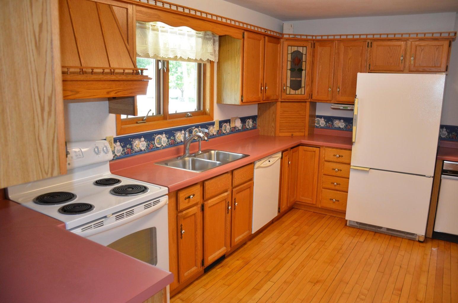 414 S 8th Street S Property Photo 4