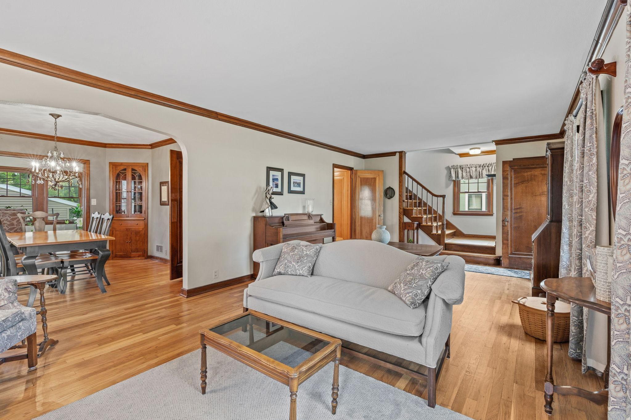 611 2nd Street Ne Property Photo 9