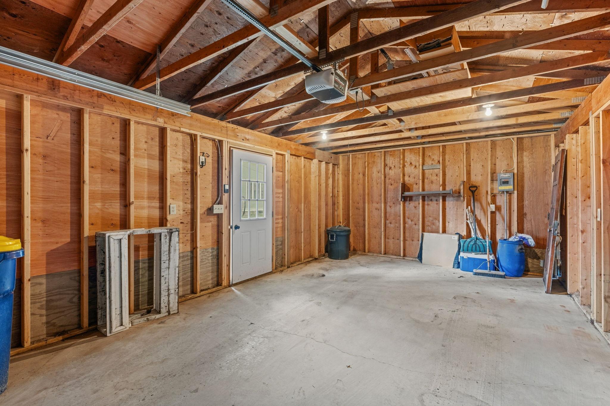 611 2nd Street Ne Property Photo 35
