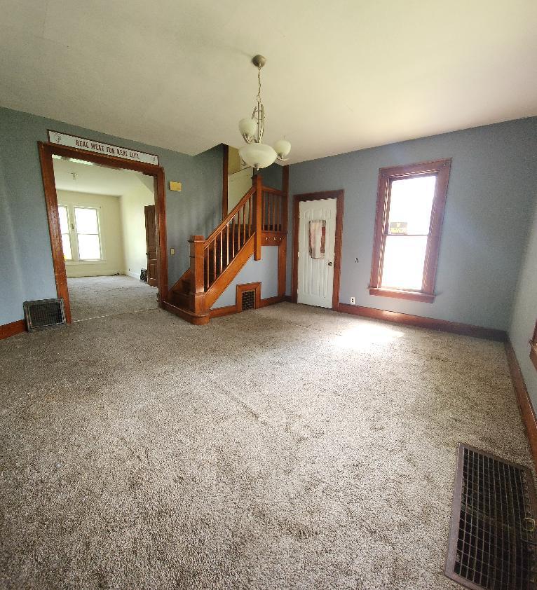 264 Euclid Street Property Photo 3