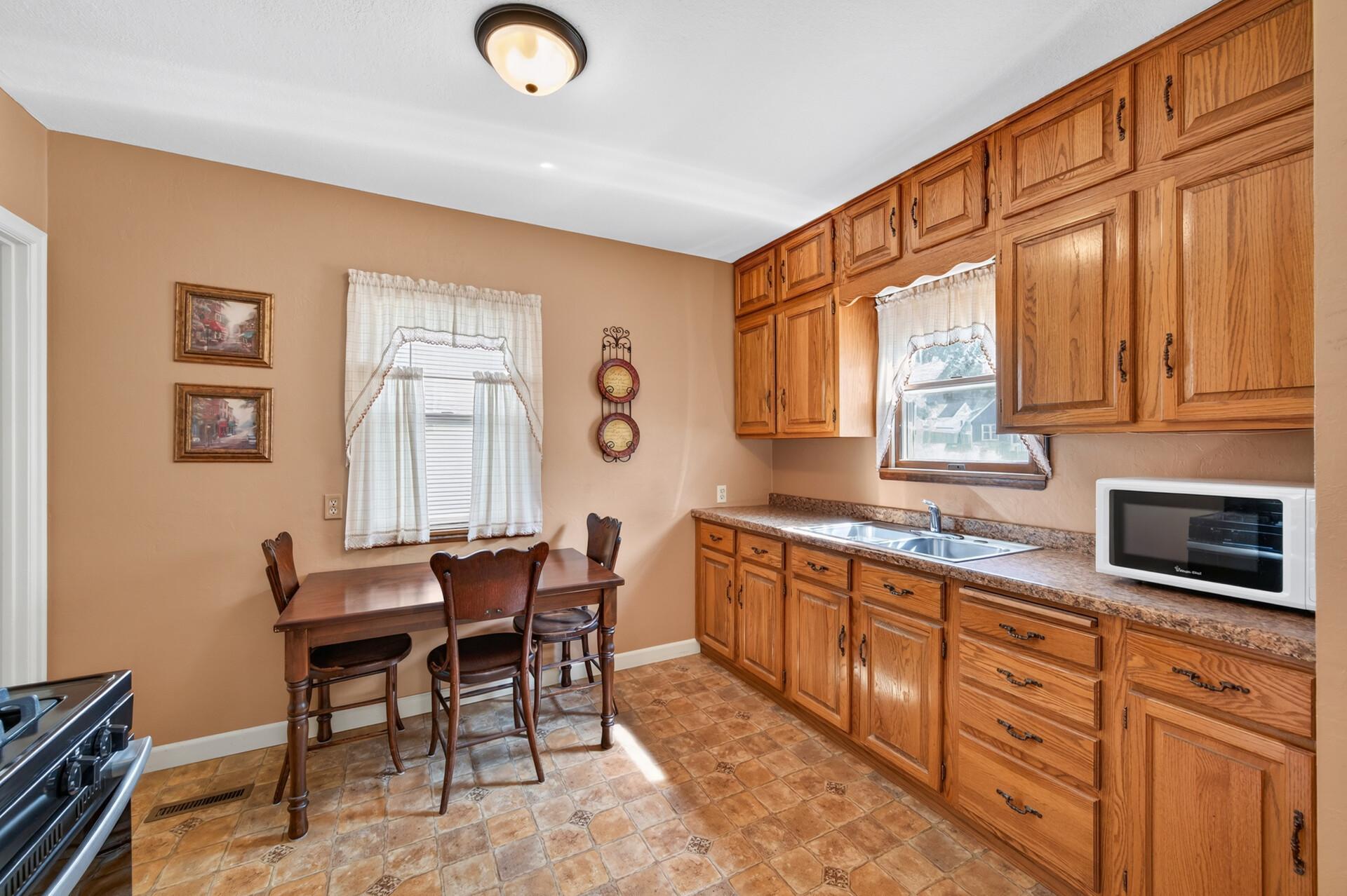 1949 Nevada Avenue E Property Photo 6
