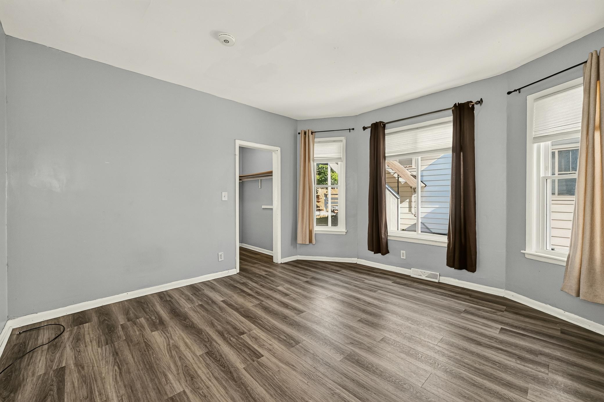 10 6th Avenue Se Property Photo 8