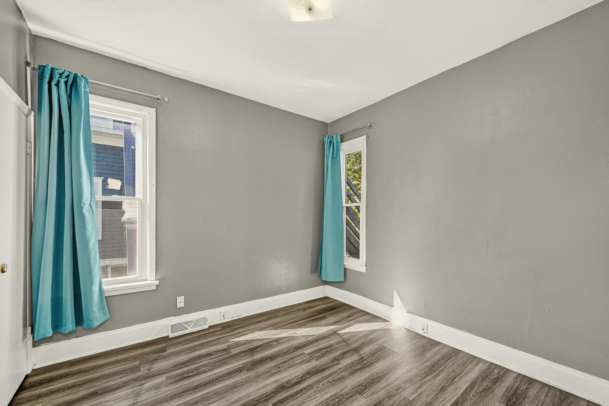 10 6th Avenue Se Property Photo 16