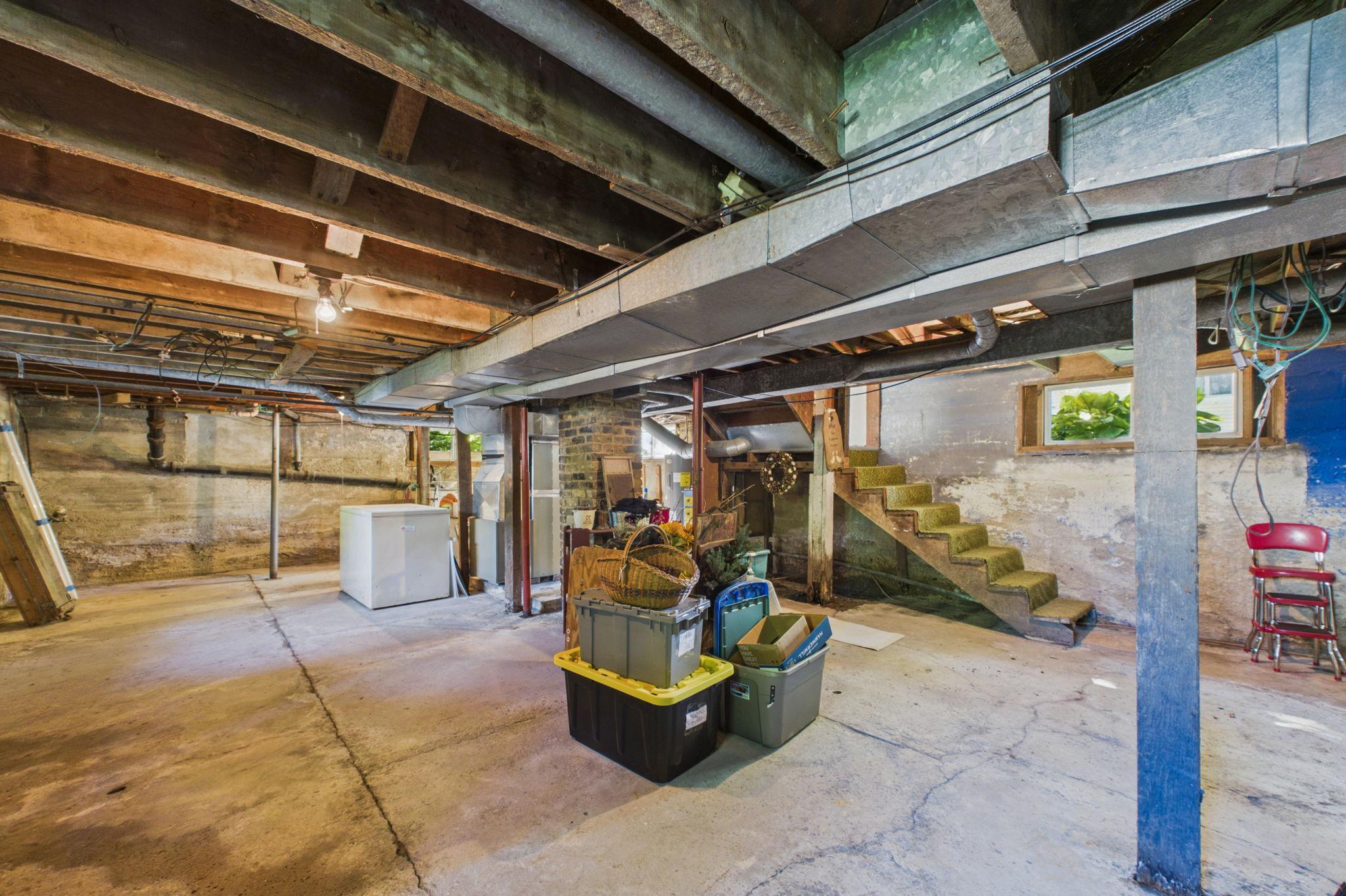 411 7th Street E Property Photo 14