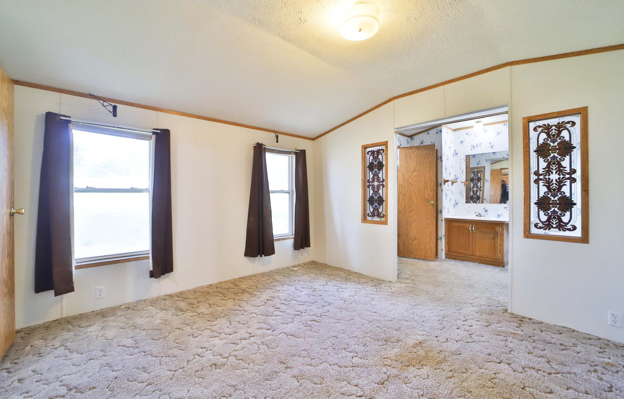 35 Ash Street Property Photo 9