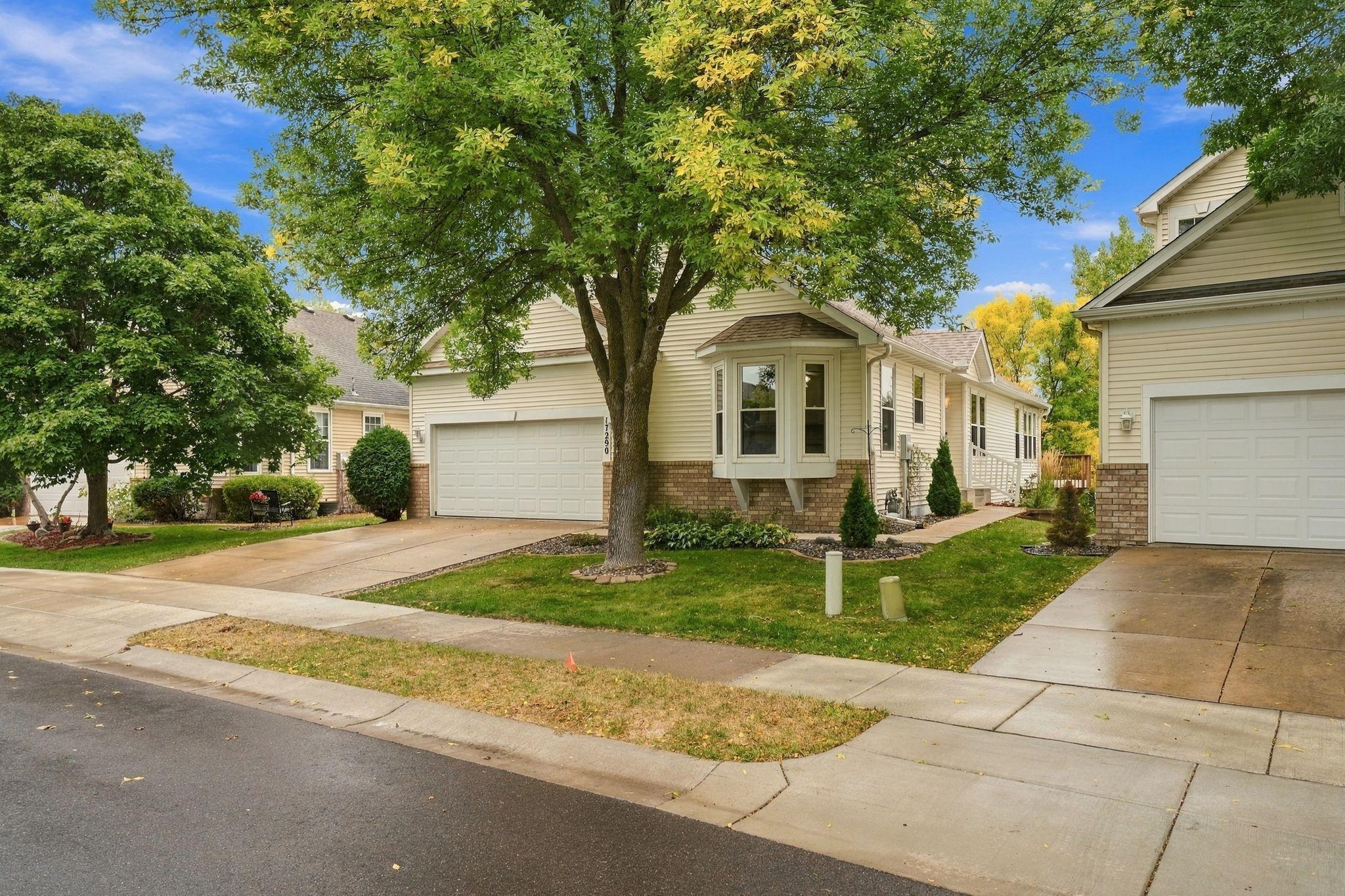 17290 90th Avenue N Property Photo 3