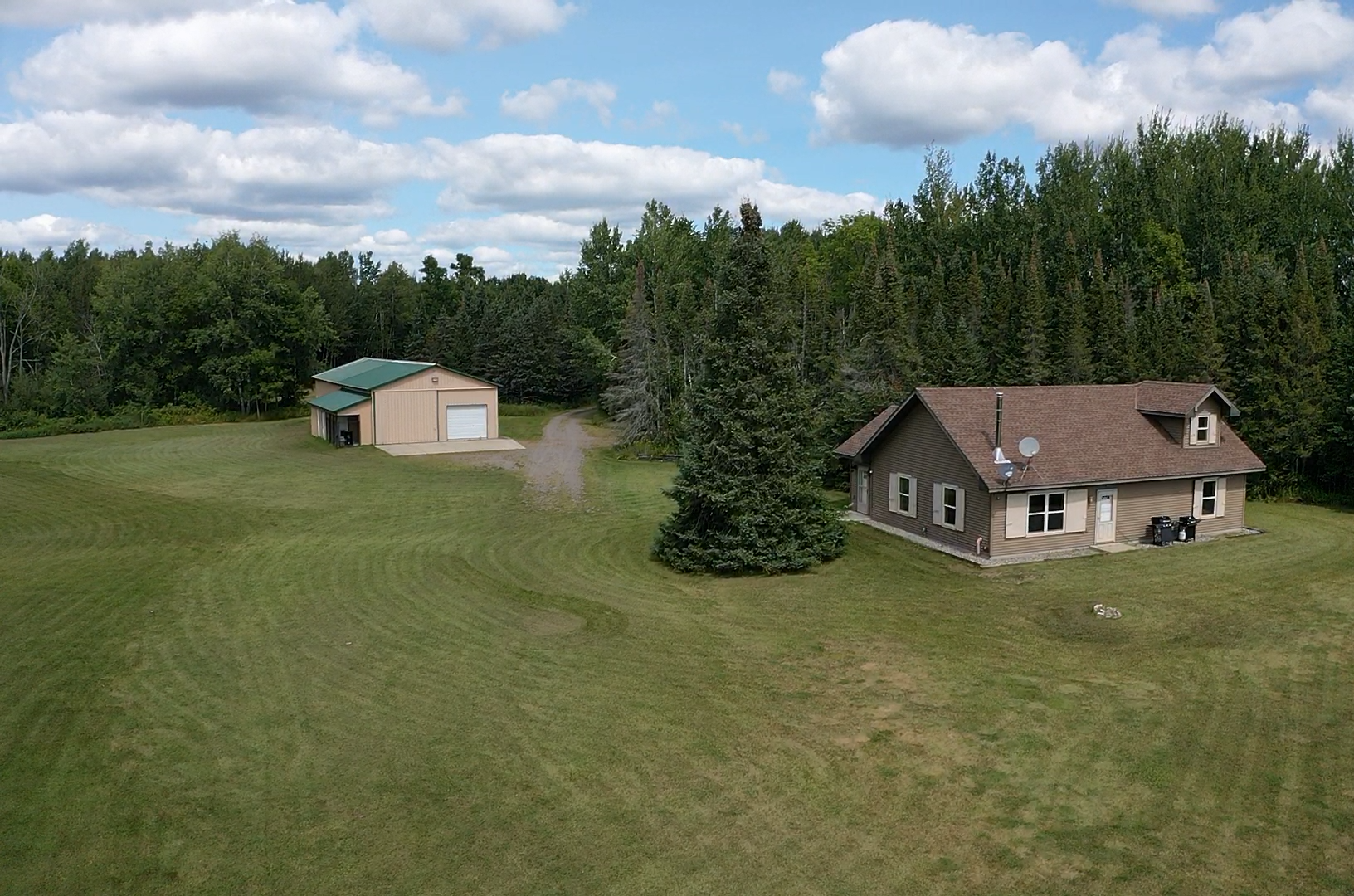 10852 W Toivola Road Property Photo 1