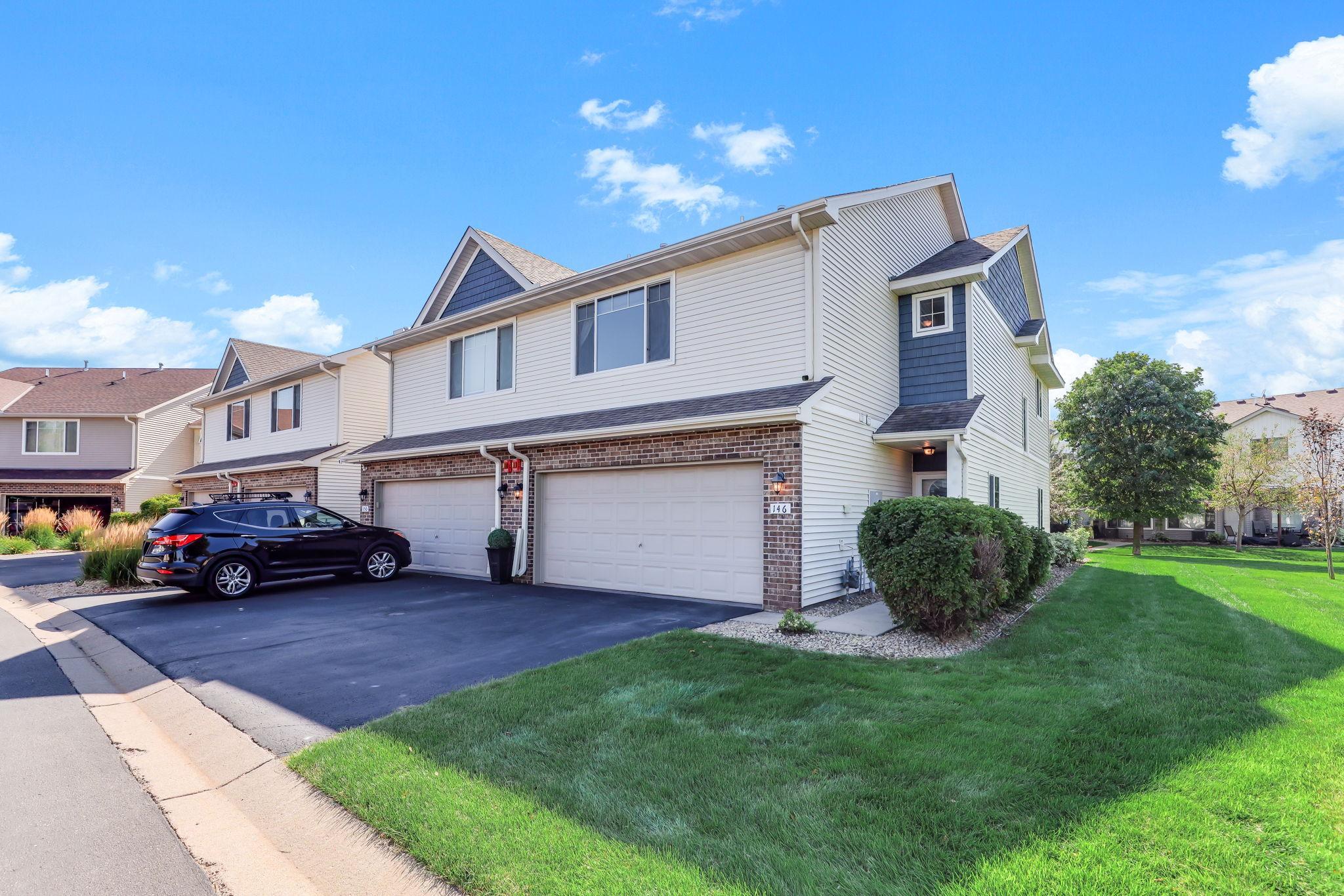 146 Shetland Lane Property Photo 2