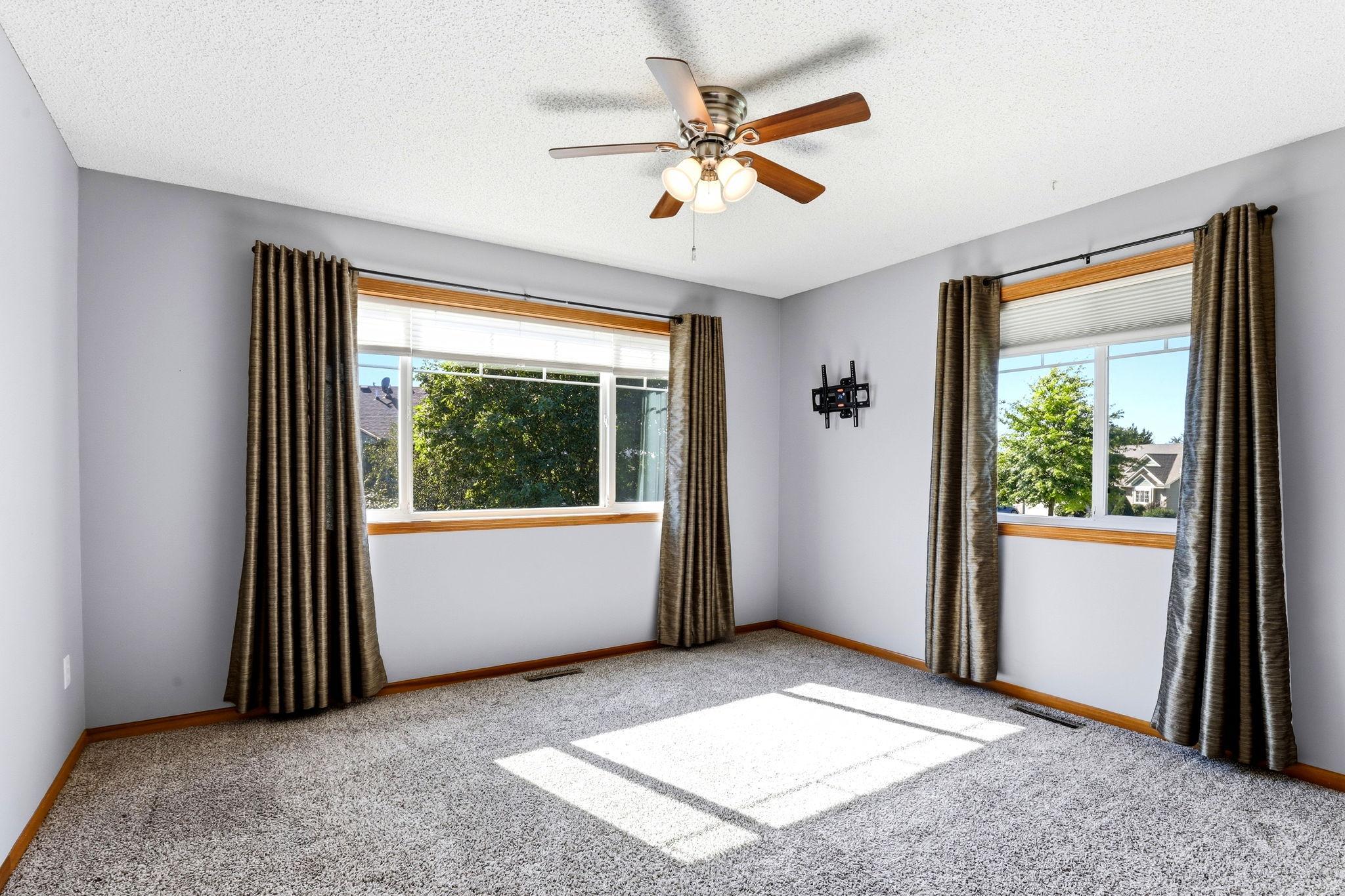 146 Shetland Lane Property Photo 19