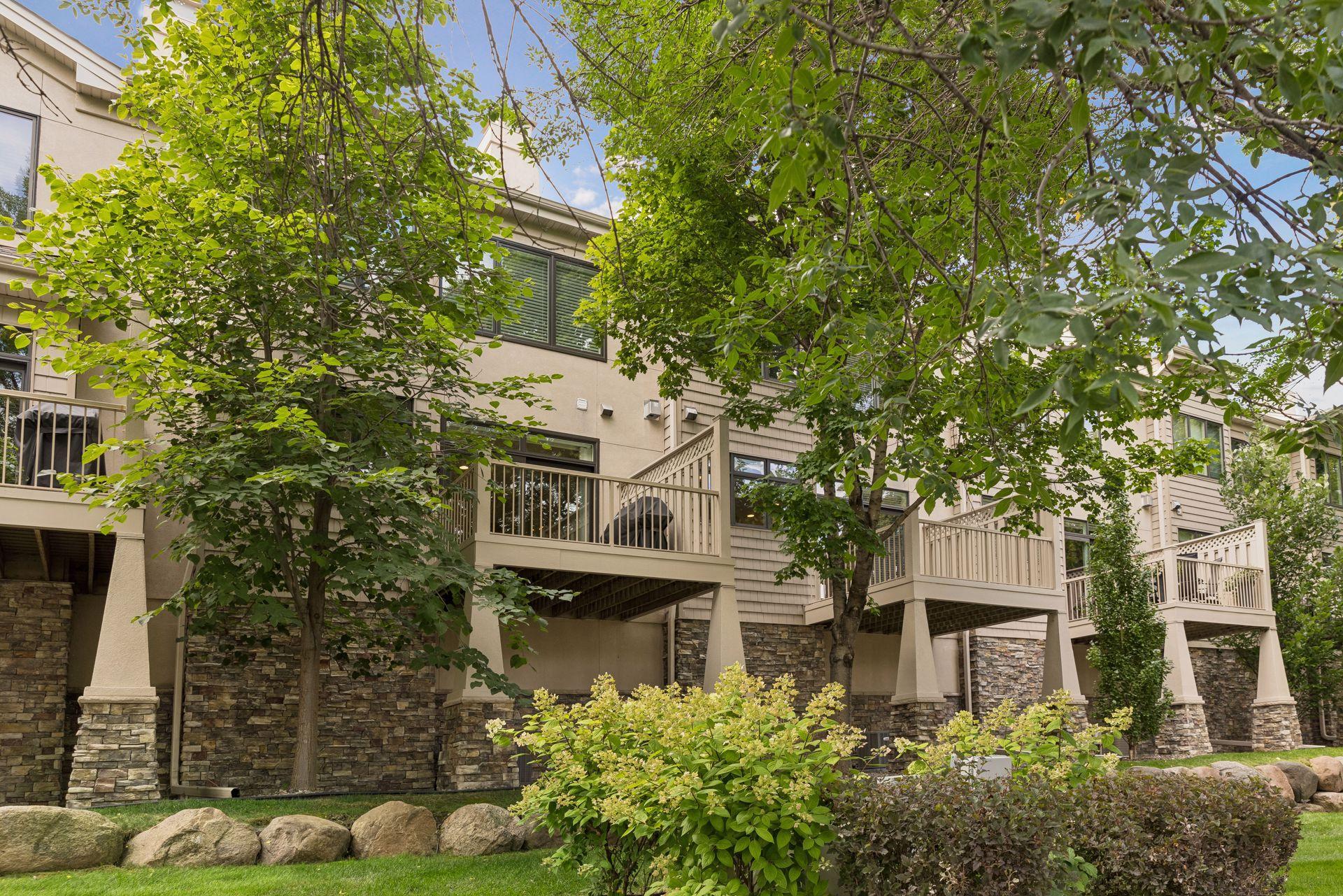 533 Willoughby Way W Property Photo 28