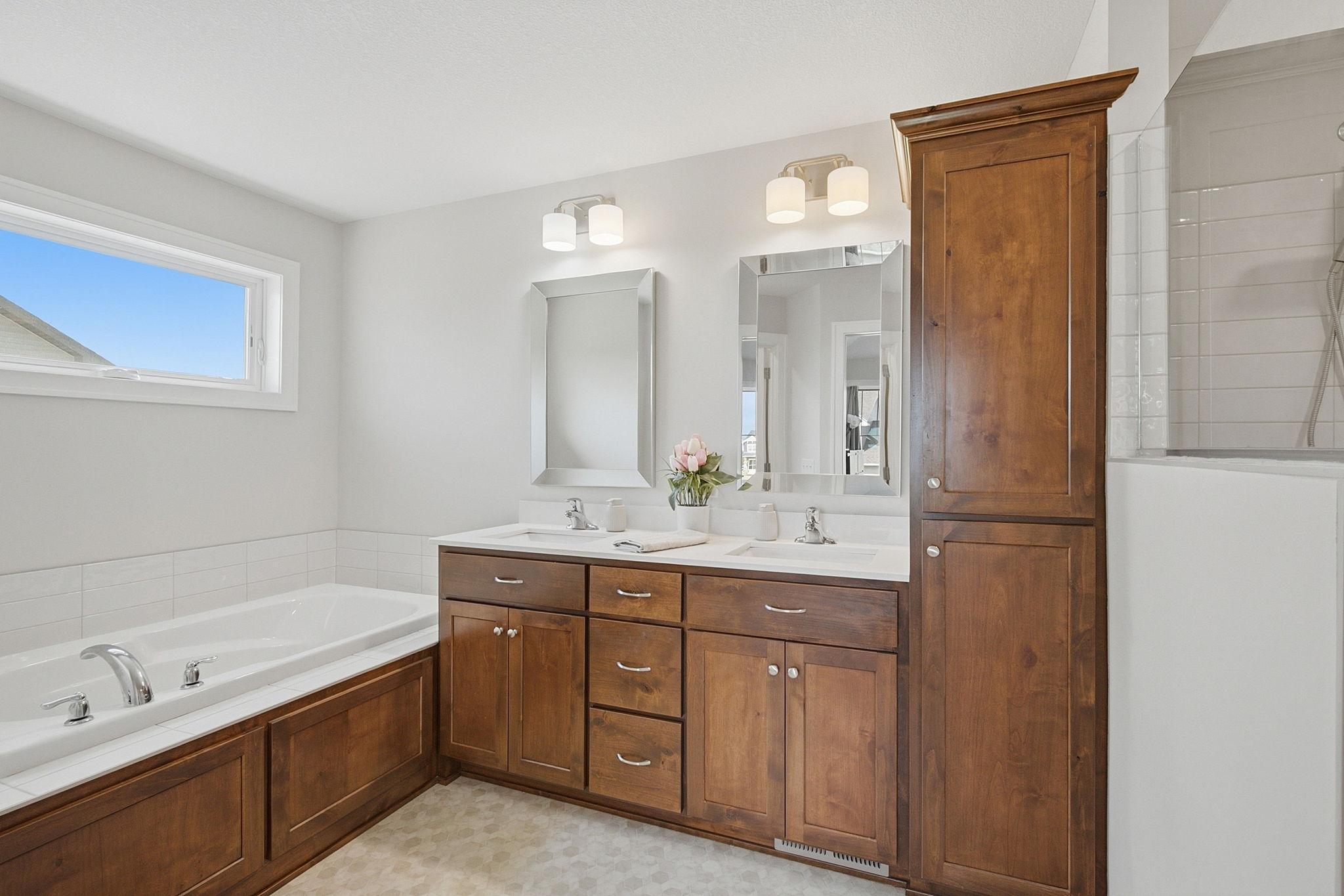 1310 142nd Street E Property Photo 25