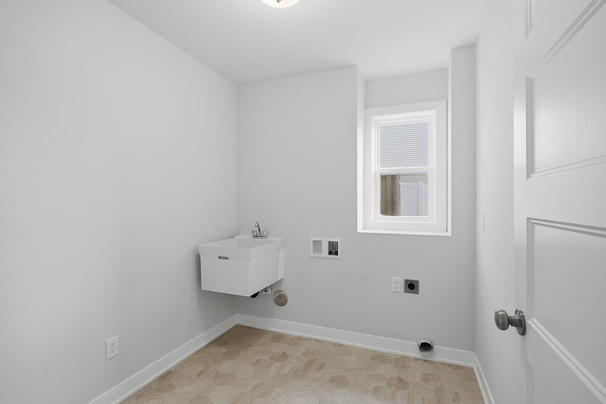 1310 142nd Street E Property Photo 40