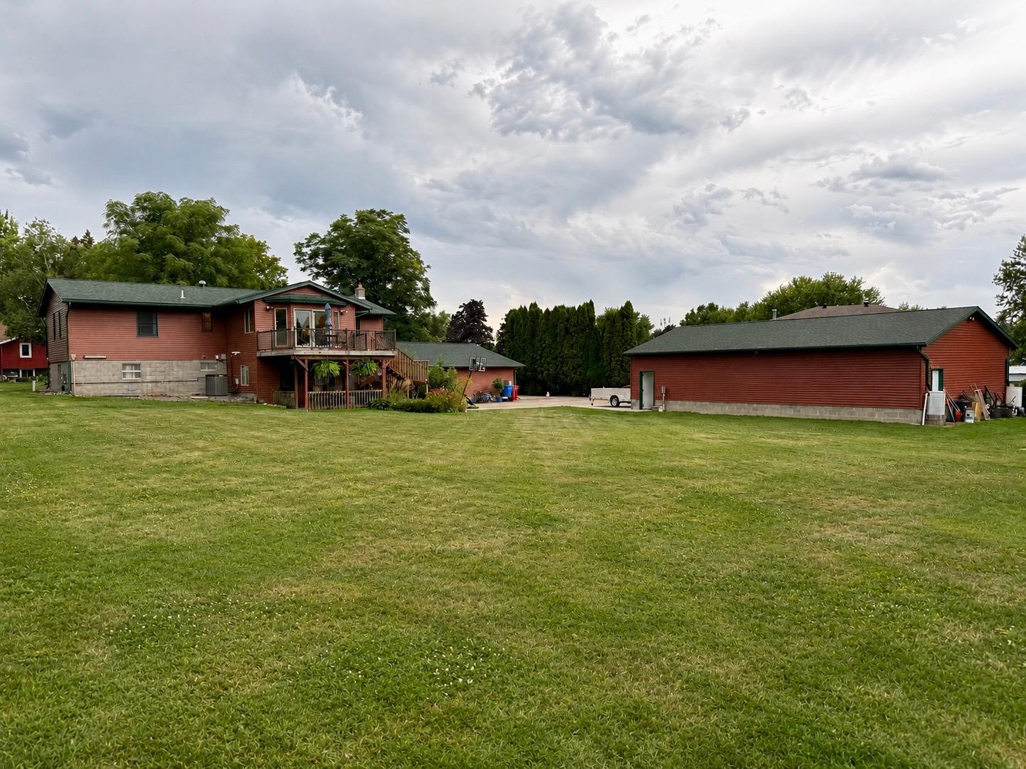 140 2nd Street S Property Photo 5