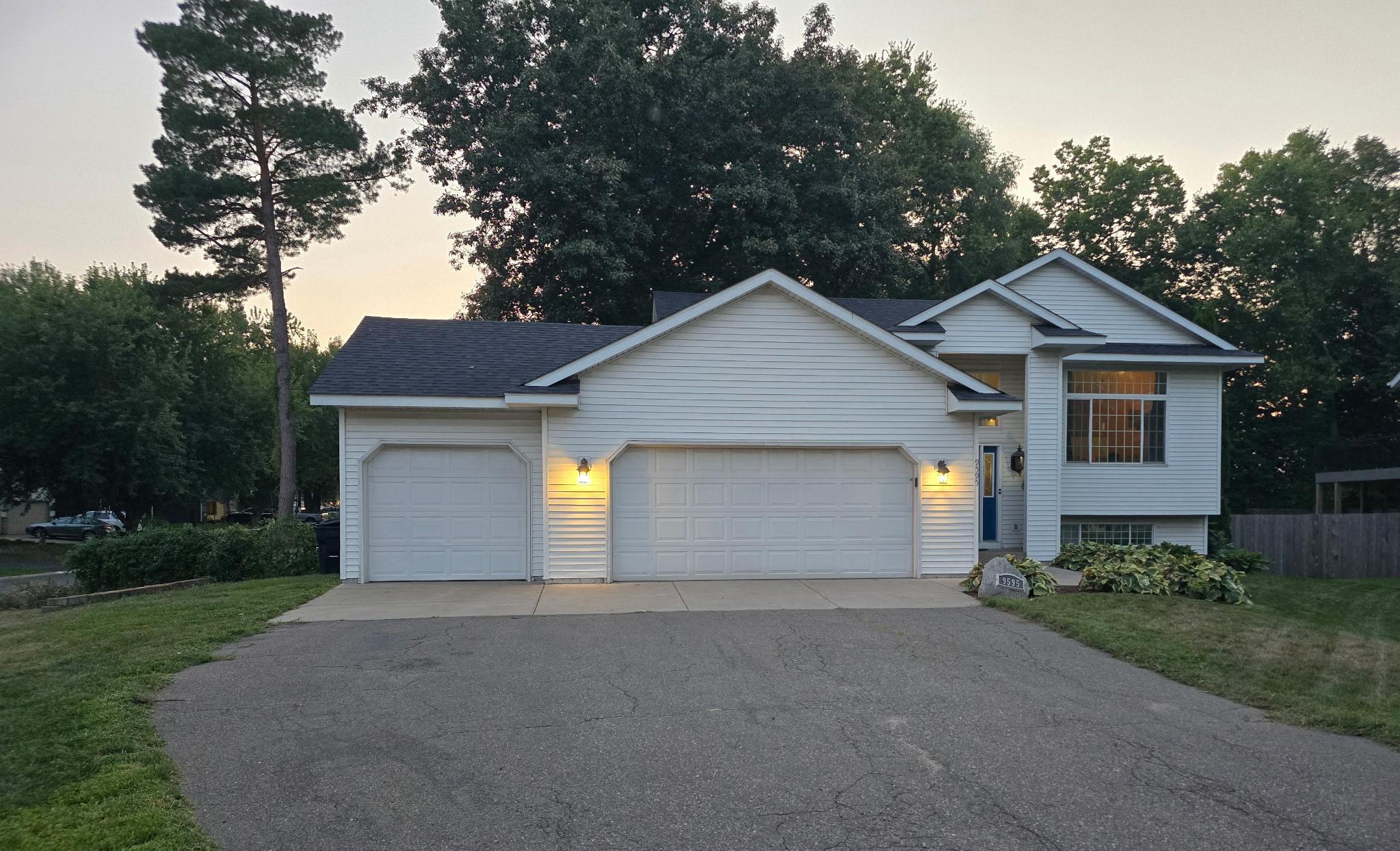9595 River Forest Drive