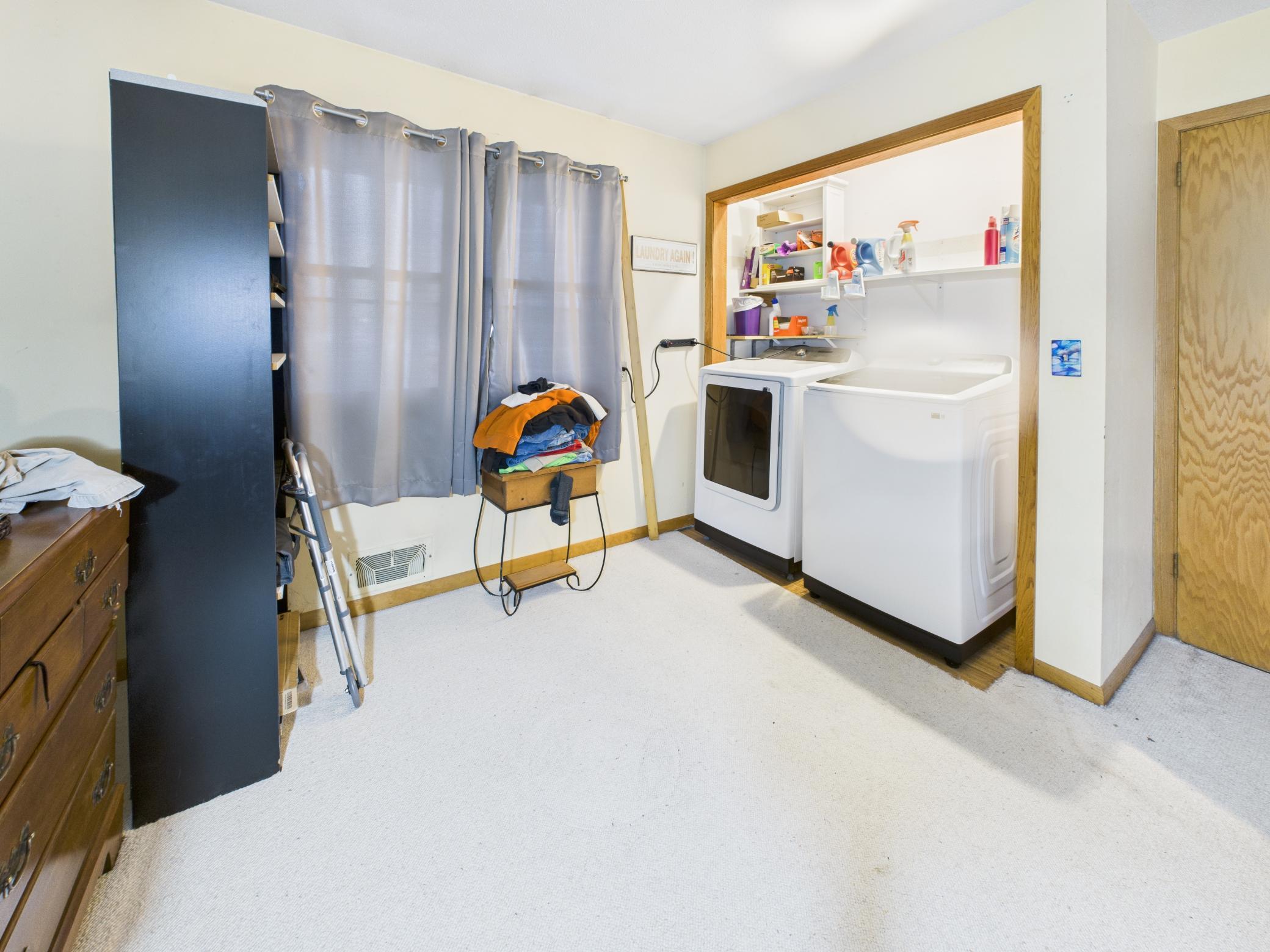 543 5th Avenue Ne Property Photo 12