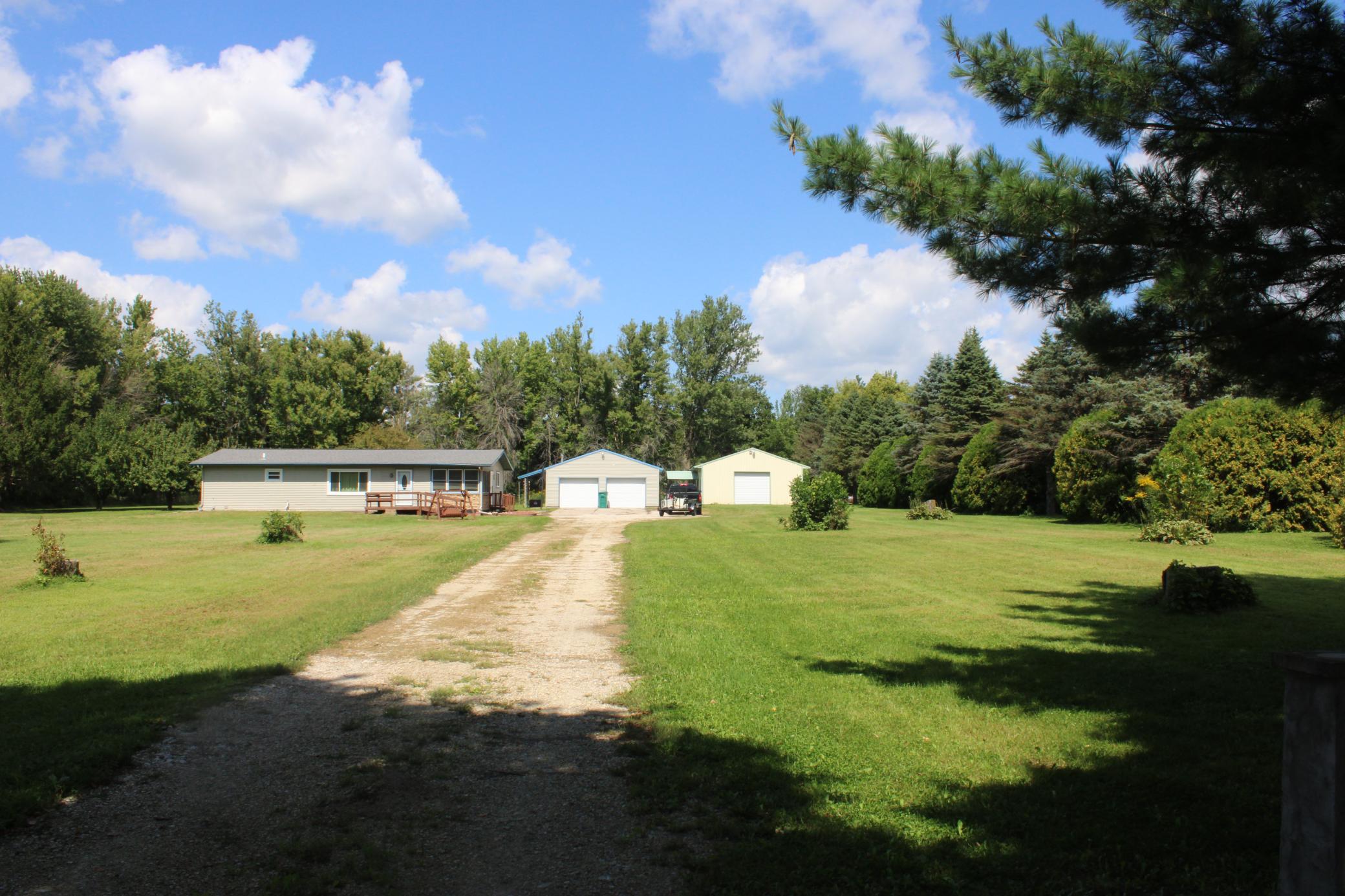 58354 220th Street Property Photo 3