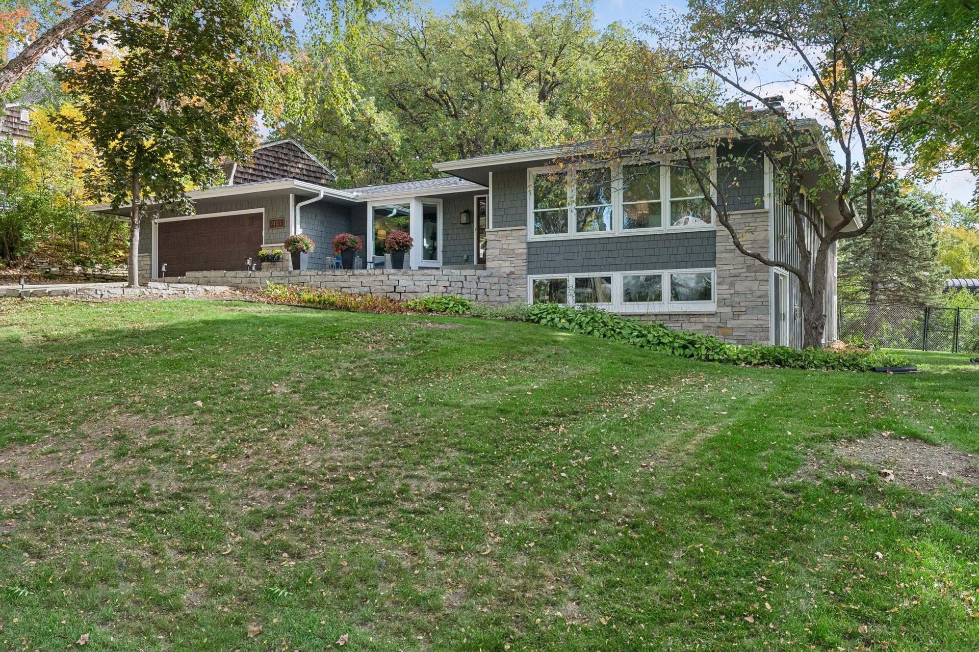 7101 Mark Terrace Drive Property Photo 1