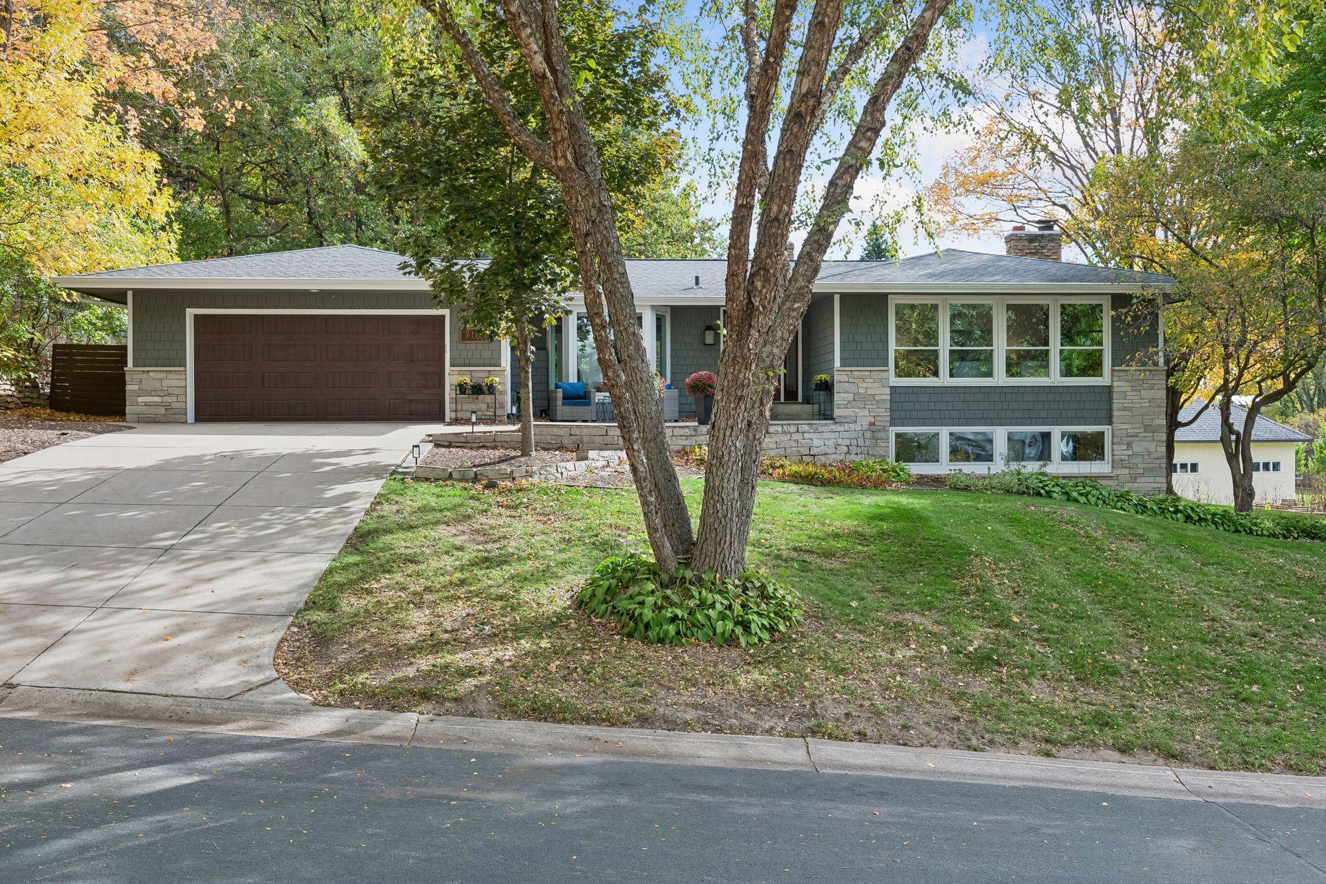 7101 Mark Terrace Drive Property Photo 1