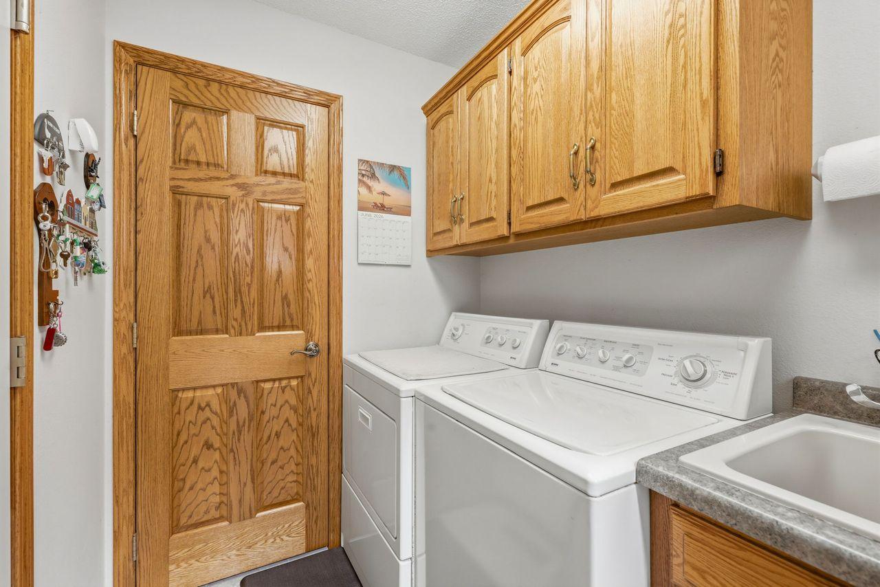 32897 Spunk Tree Circle Property Photo 27