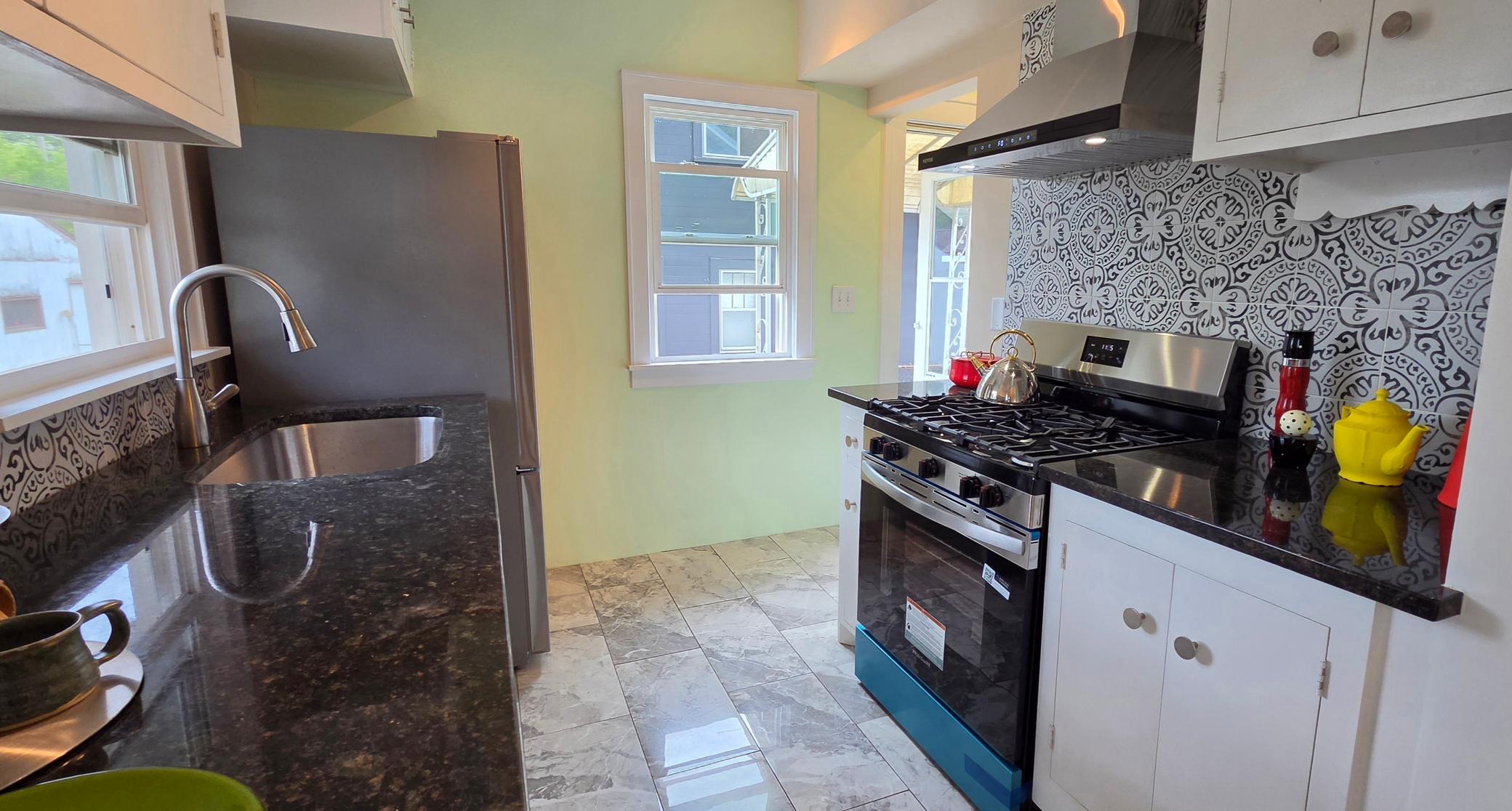 1006 Iglehart Avenue Property Photo 11