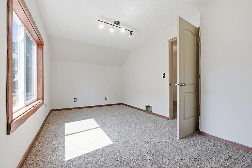 234 1st Avenue Nw Property Photo 16