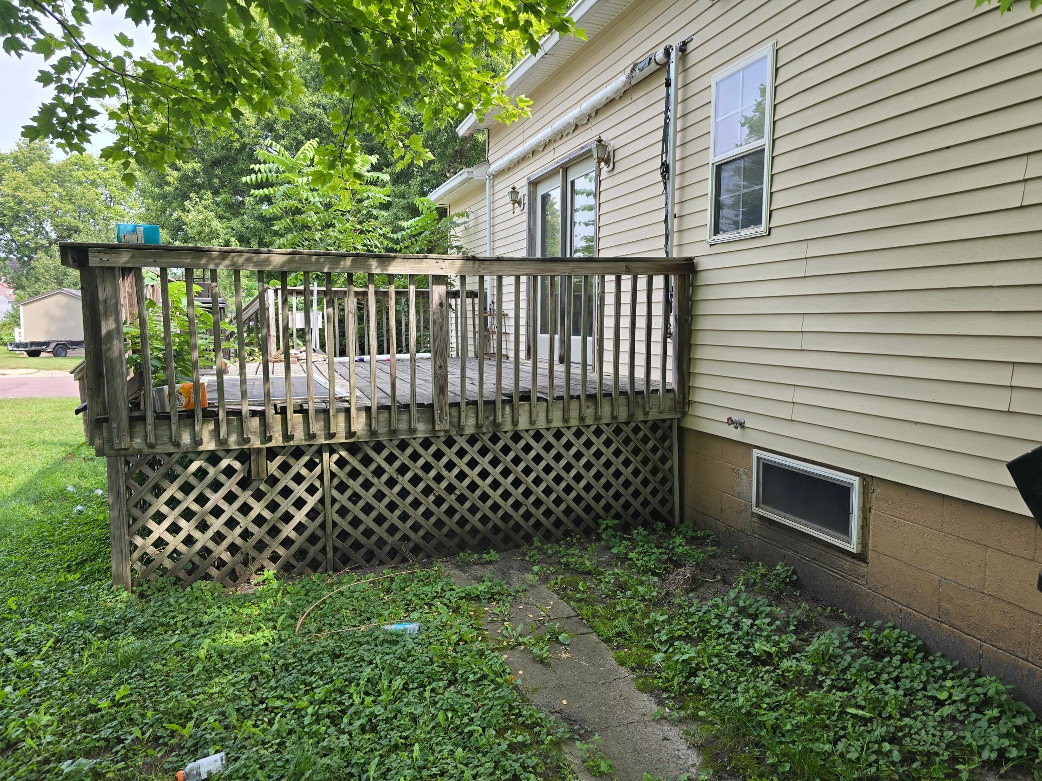 214 E 8th Street Property Photo 5