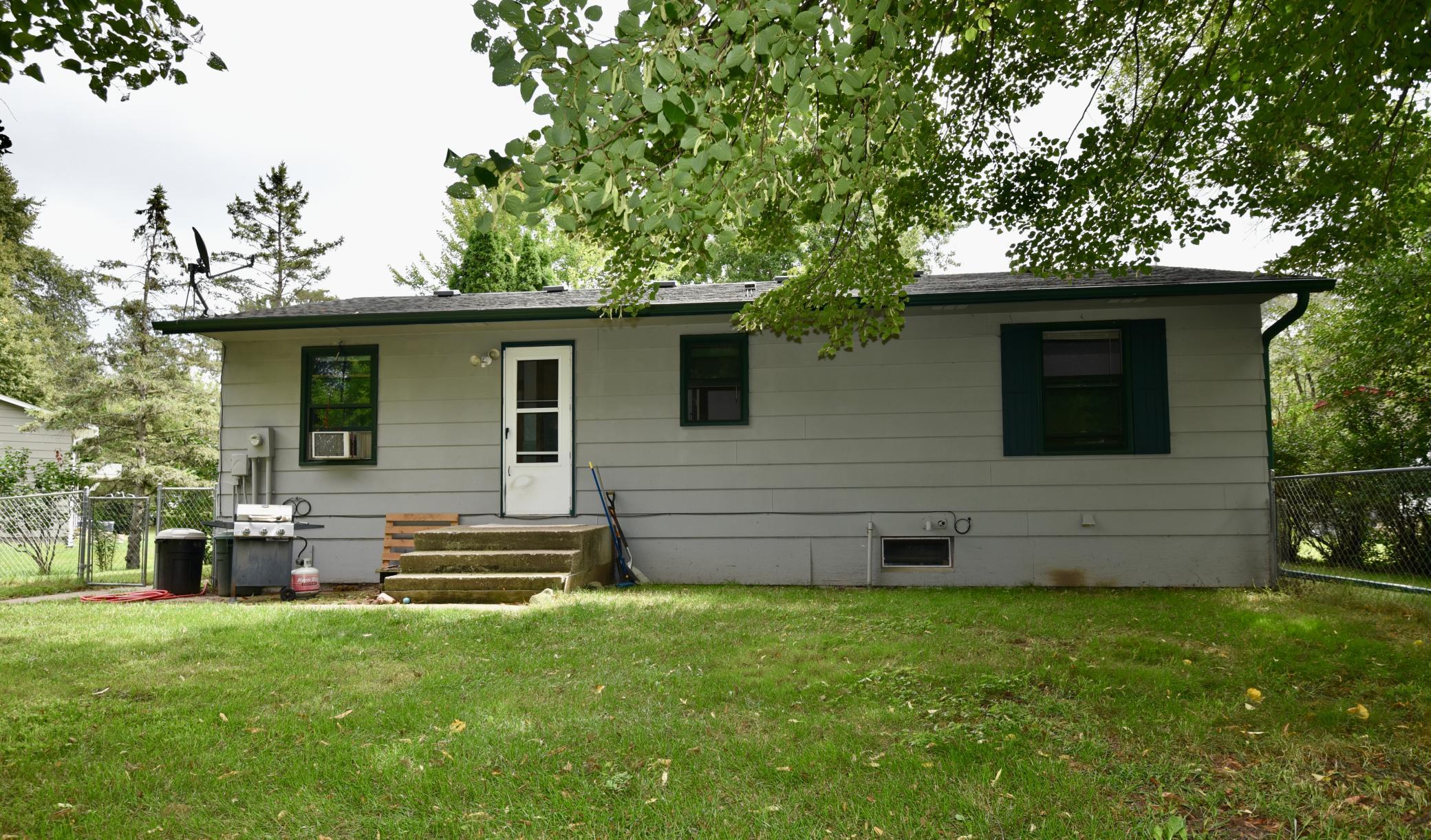 1145 Woodland Court Nw Property Photo 5
