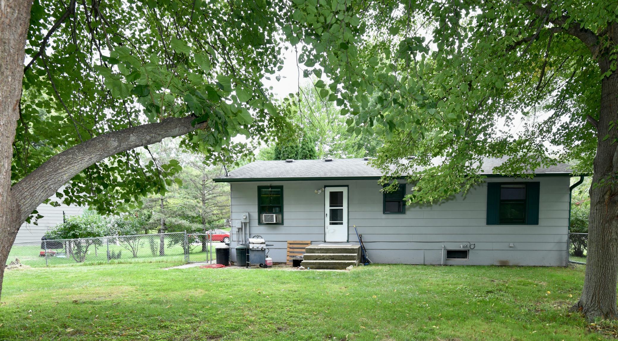 1145 Woodland Court Nw Property Photo 6