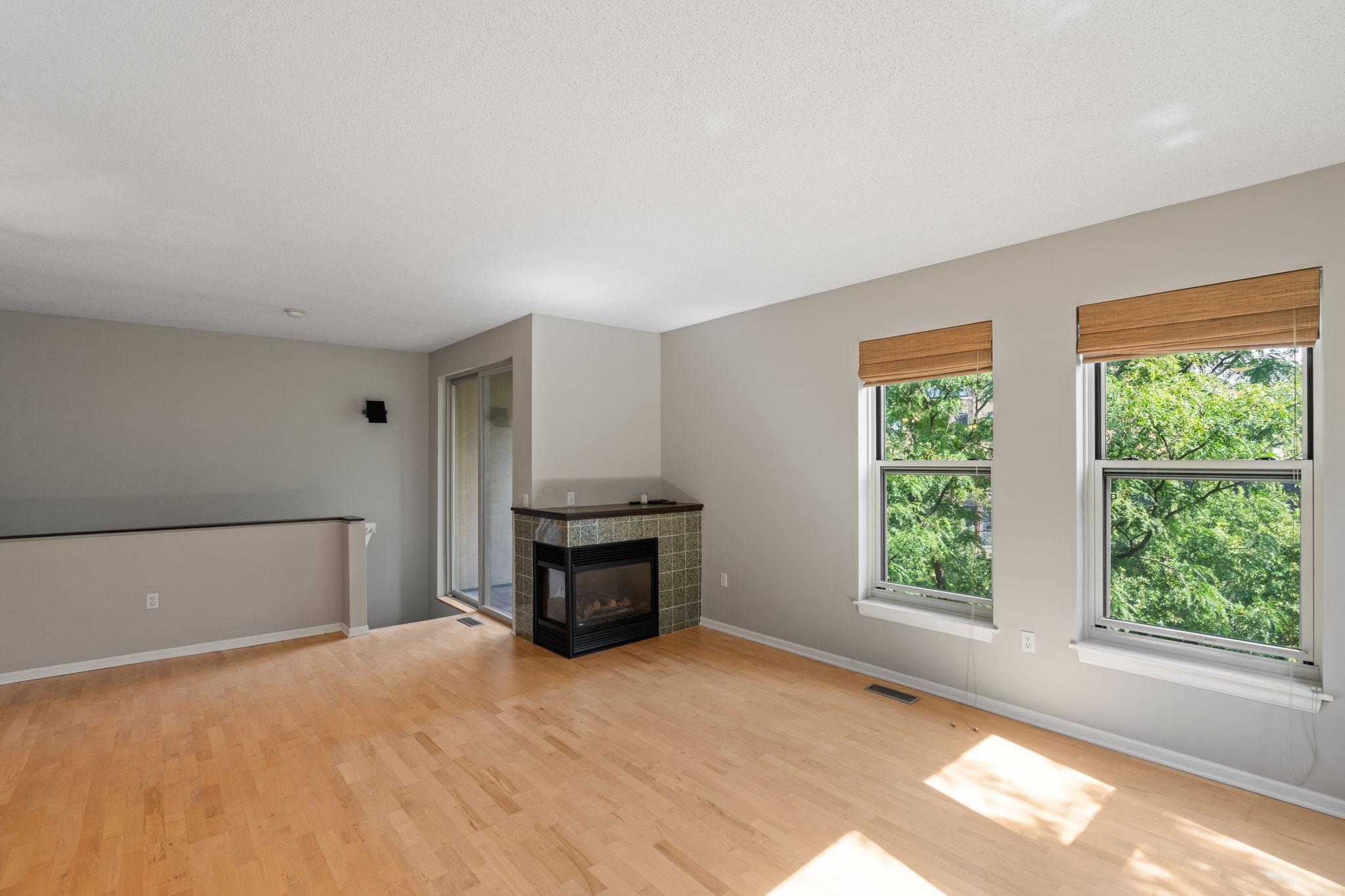 645 N 1st St 409 Property Photo 4