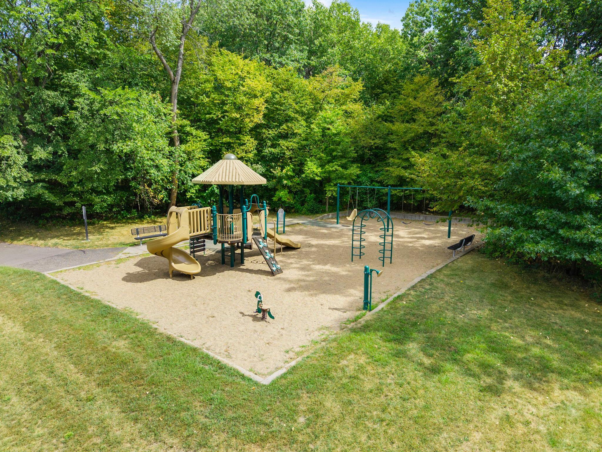 348 W Eagle Lake Drive Property Photo 32